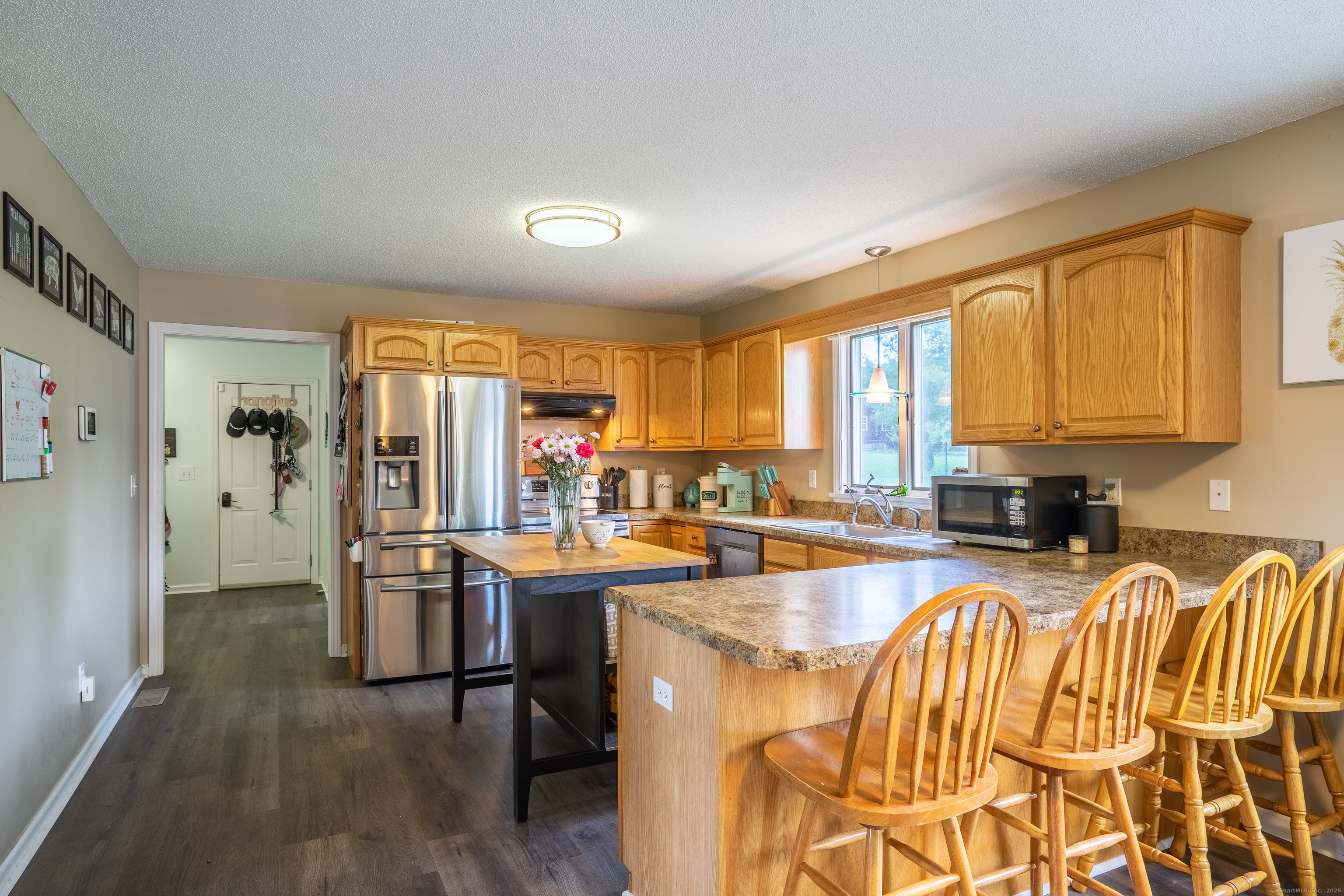 6 Salerno Drive, Enfield, Connecticut image 7