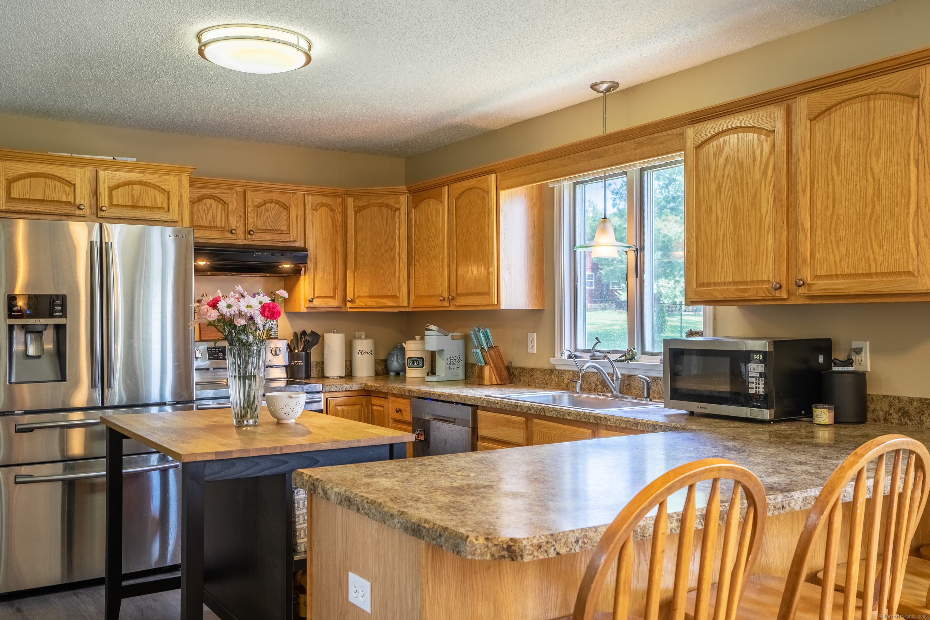 6 Salerno Drive, Enfield, Connecticut image 6