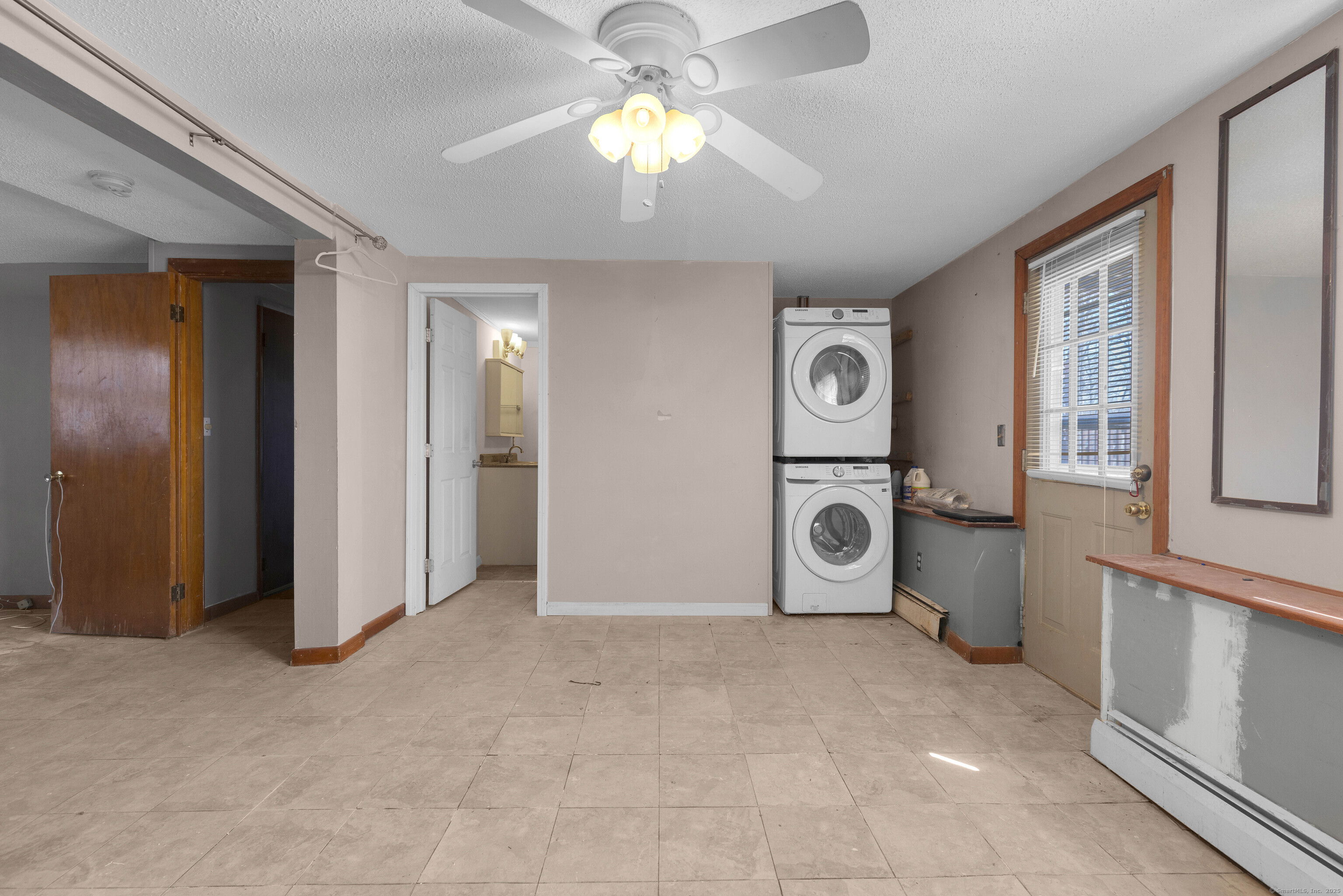 4 Alexander Road, Bloomfield, Connecticut image 20