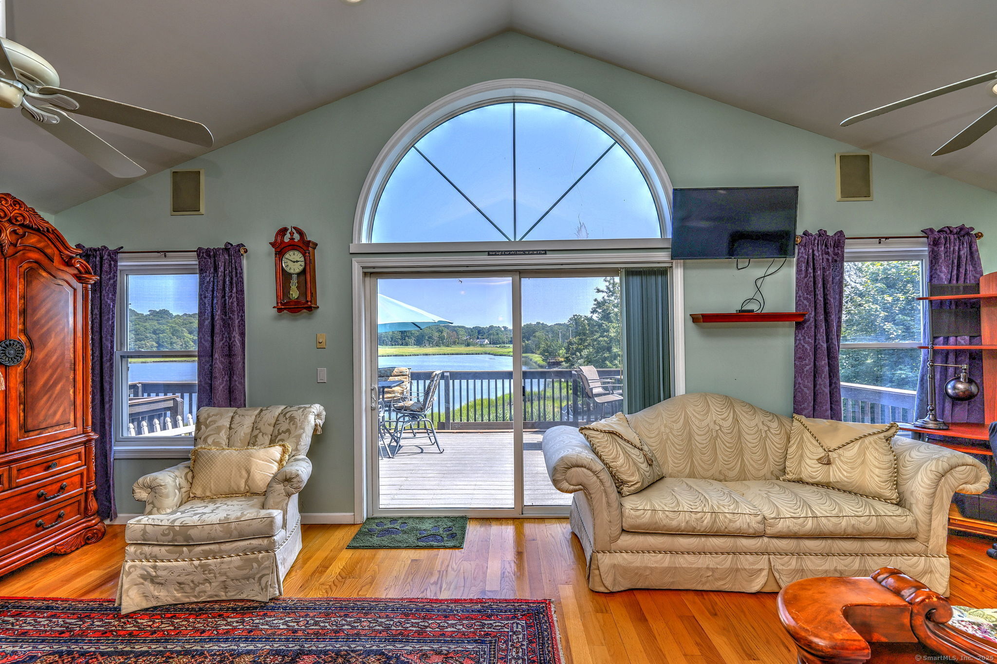 404 Buckingham Avenue