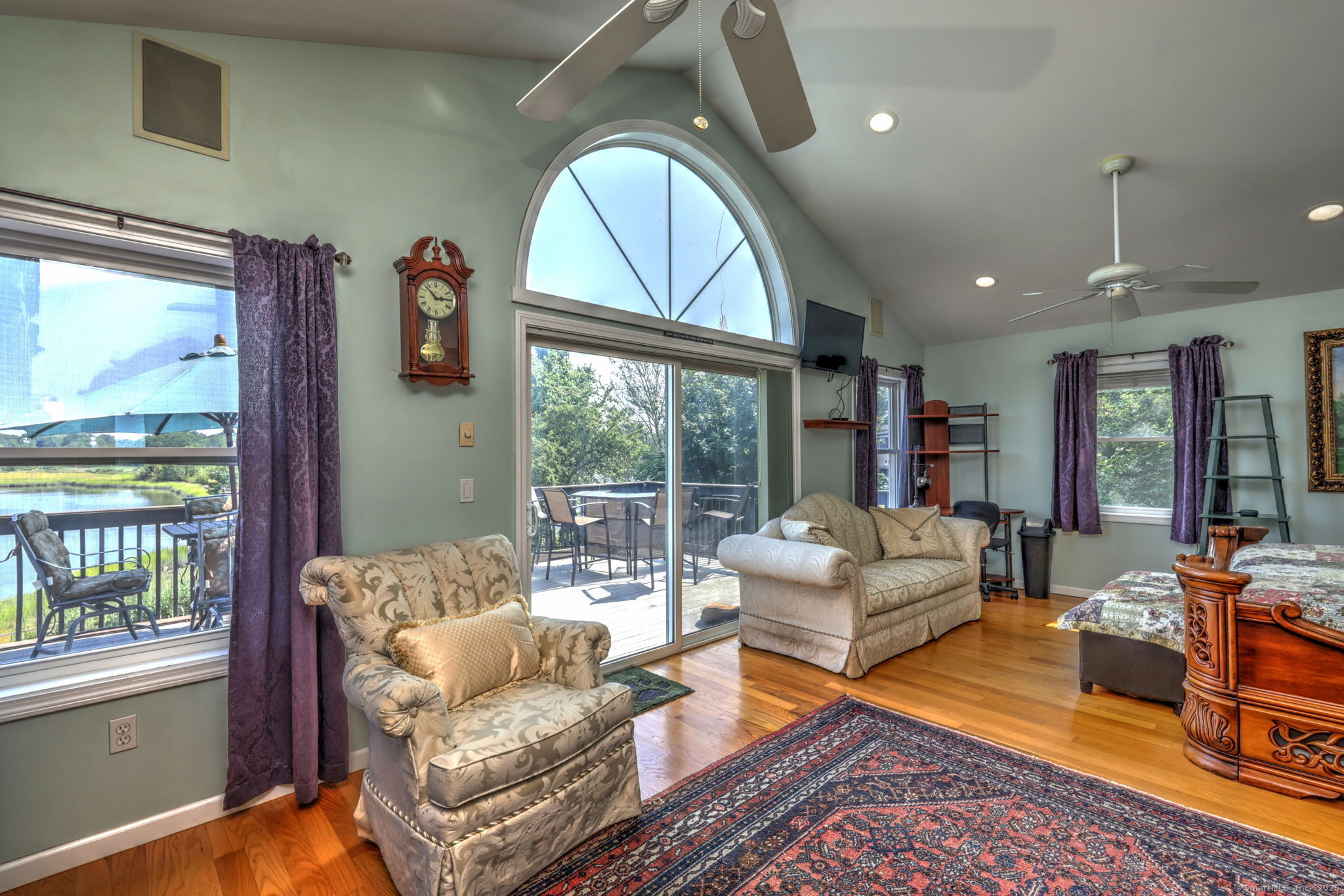 404 Buckingham Avenue