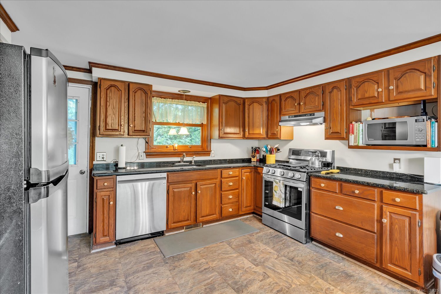 376 Parkside Drive, Warwick, Rhode Island image 15