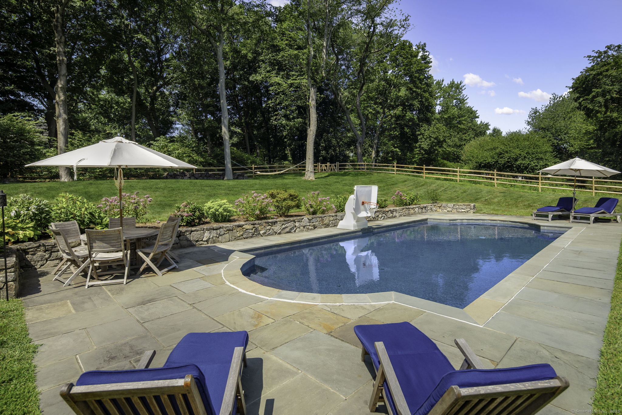 87 Catalpa Road
