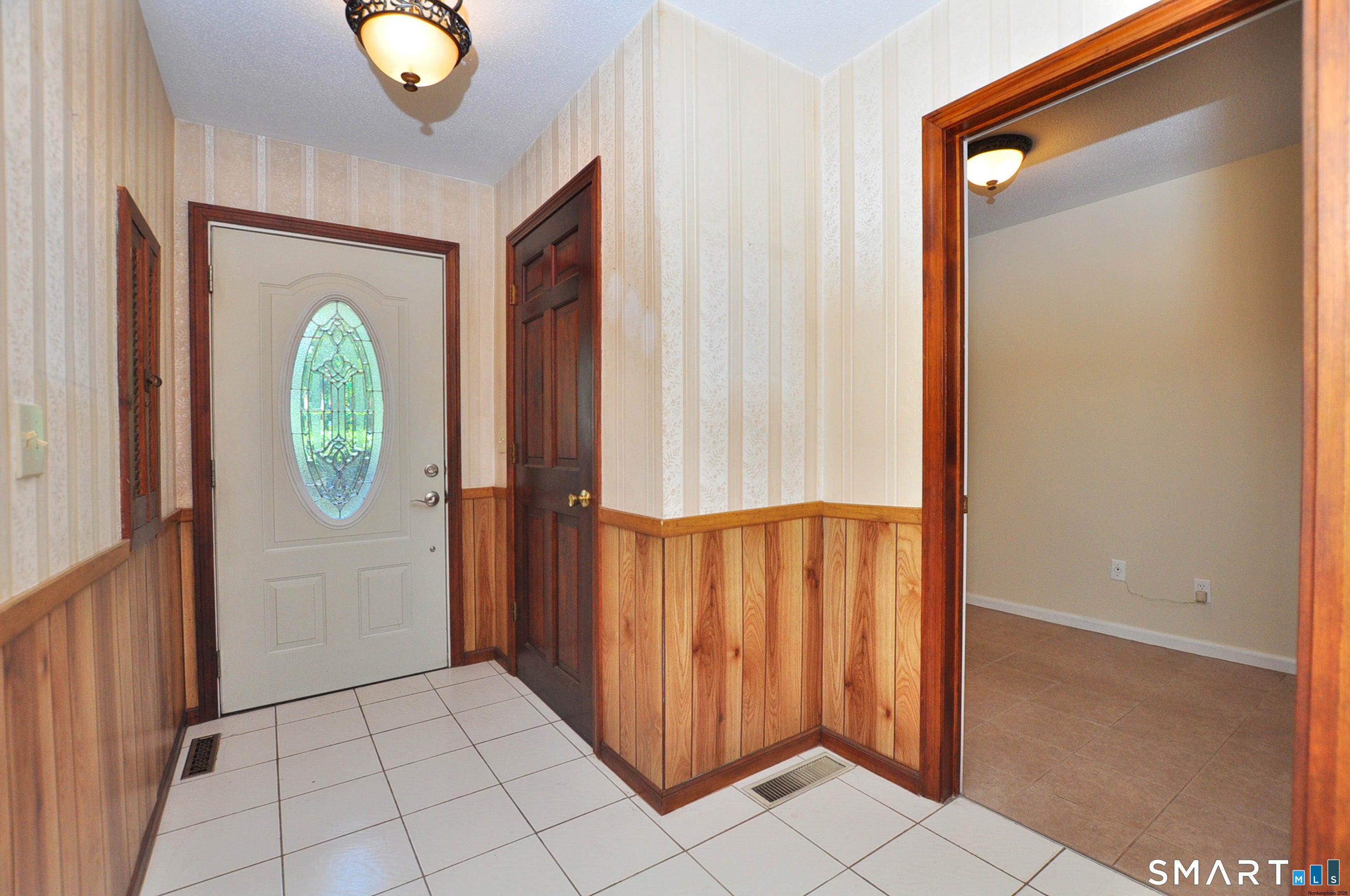 27 Scott Road