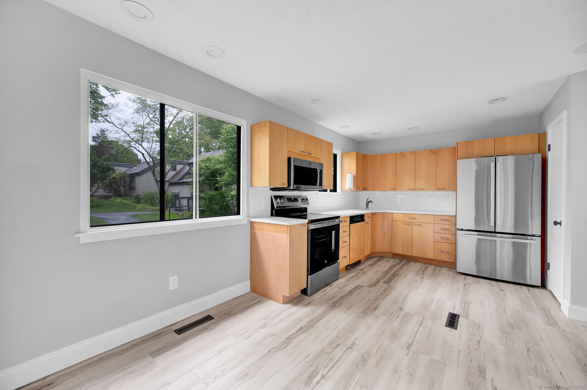 170 Heritage Village #B, Southbury, Connecticut image 6