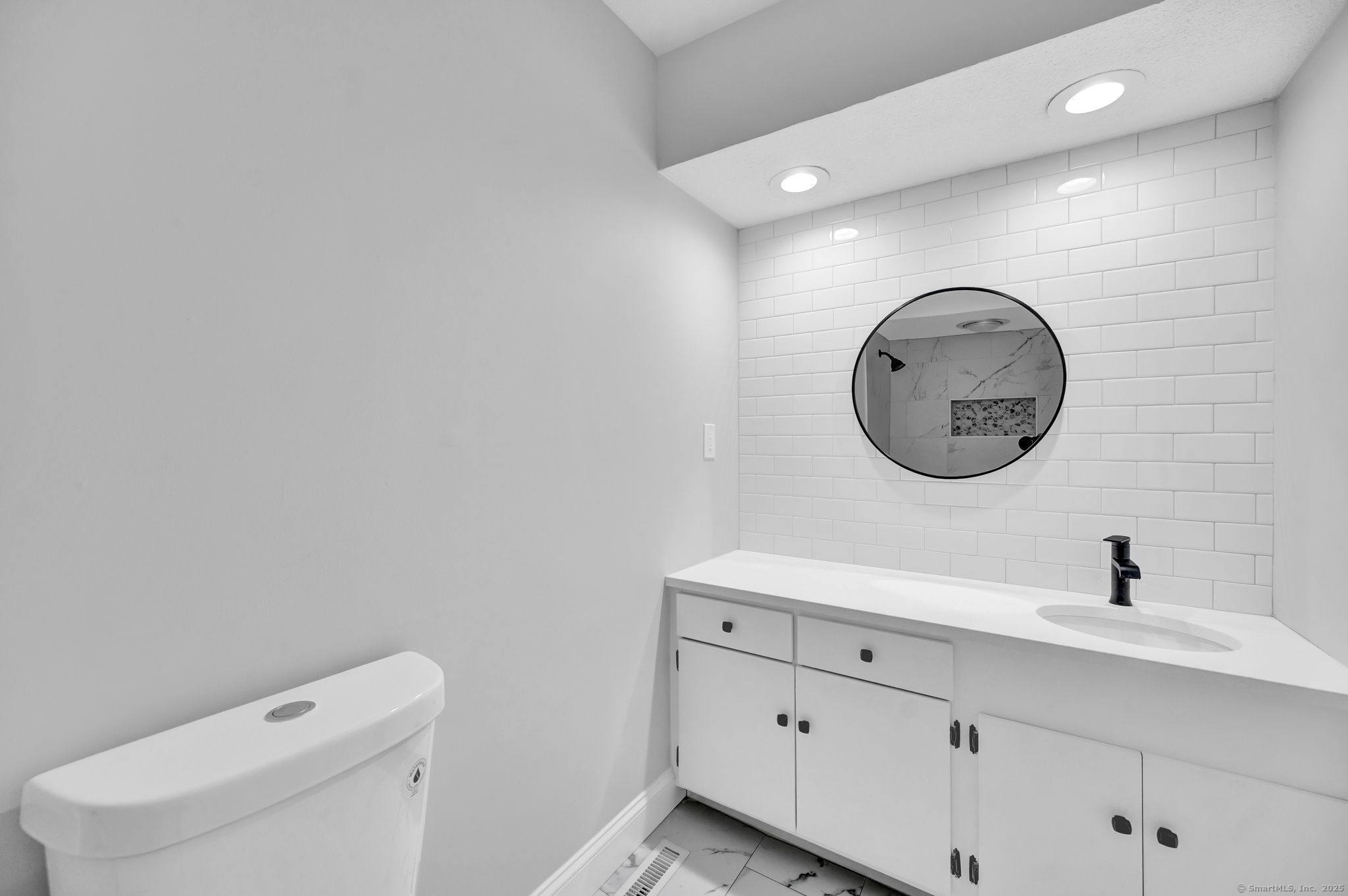 170 Heritage Village #B, Southbury, Connecticut image 23