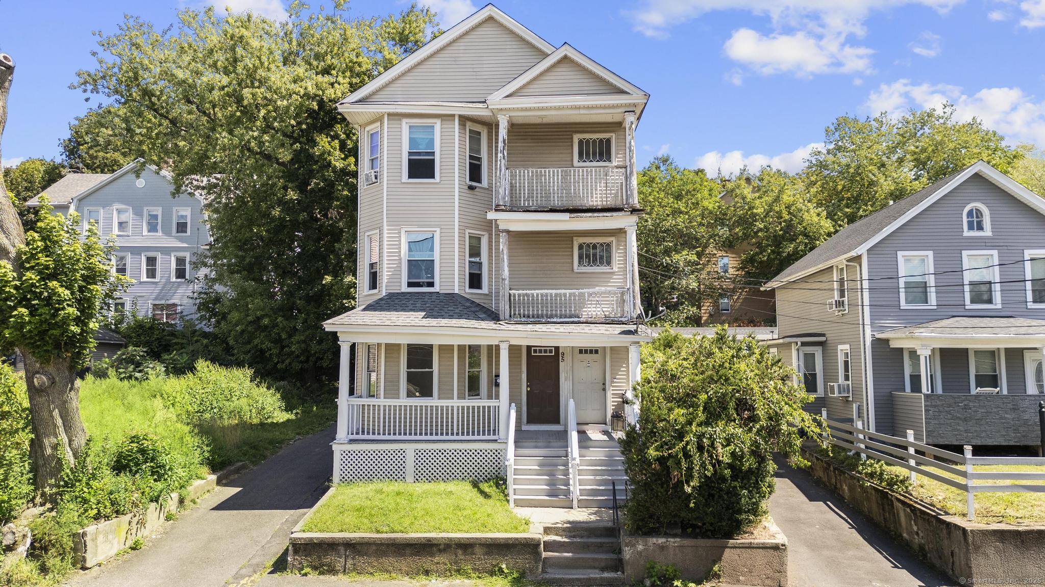 95 Oak Street
