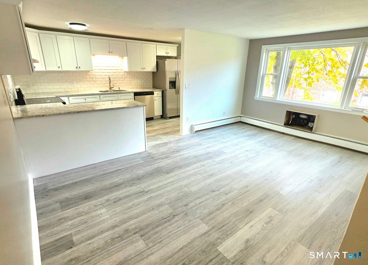 509 Burnside Avenue B6