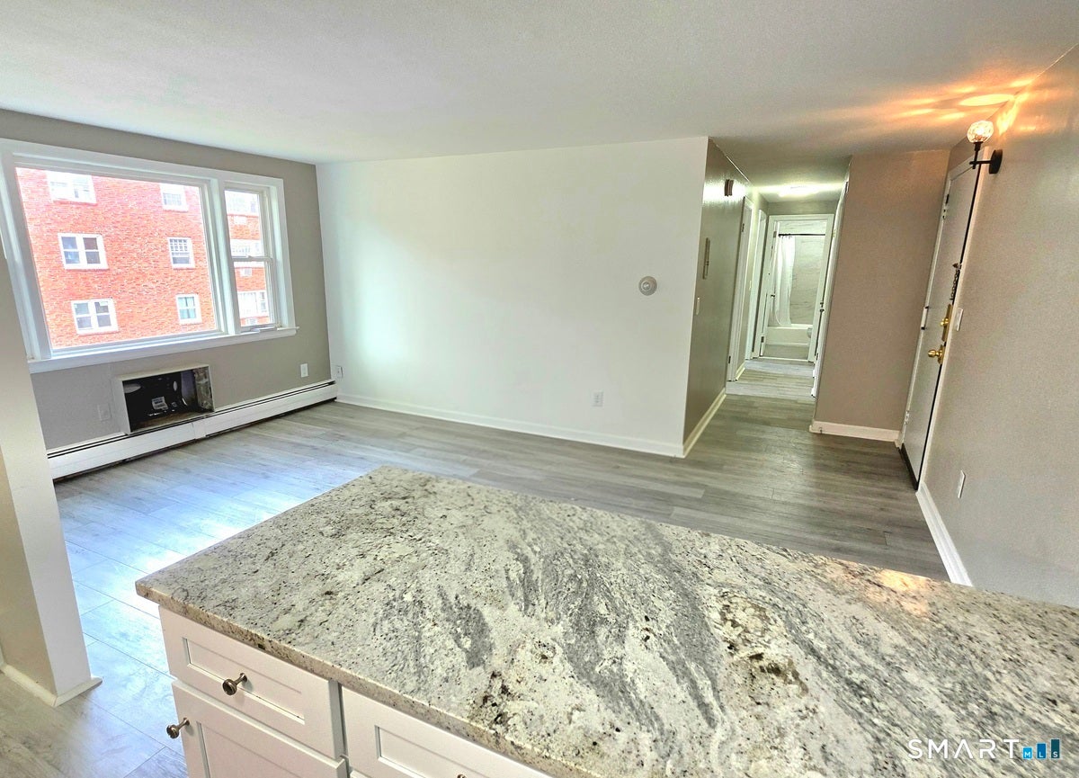 509 Burnside Avenue B6
