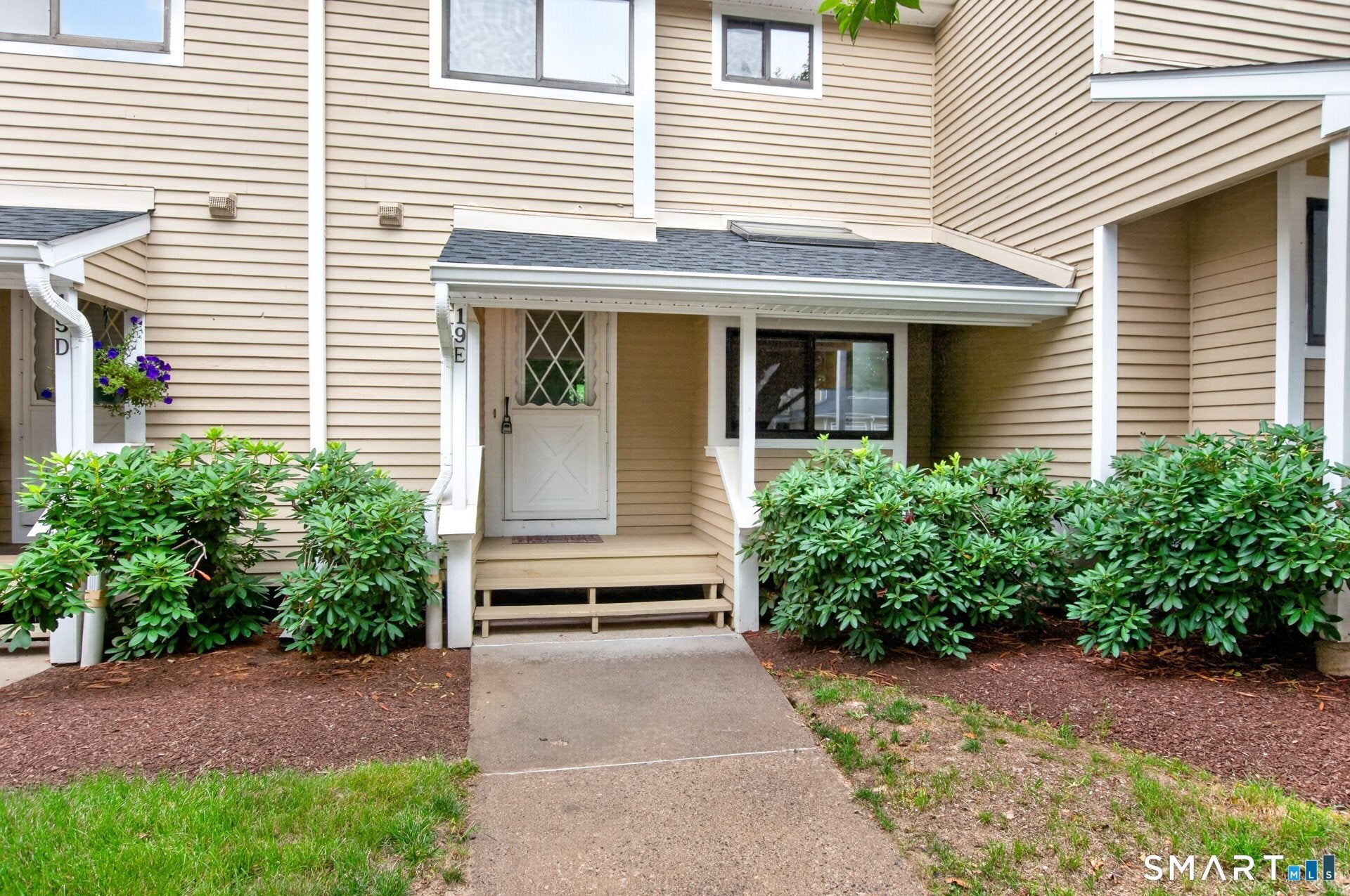 19 Wiggins Farm Drive E