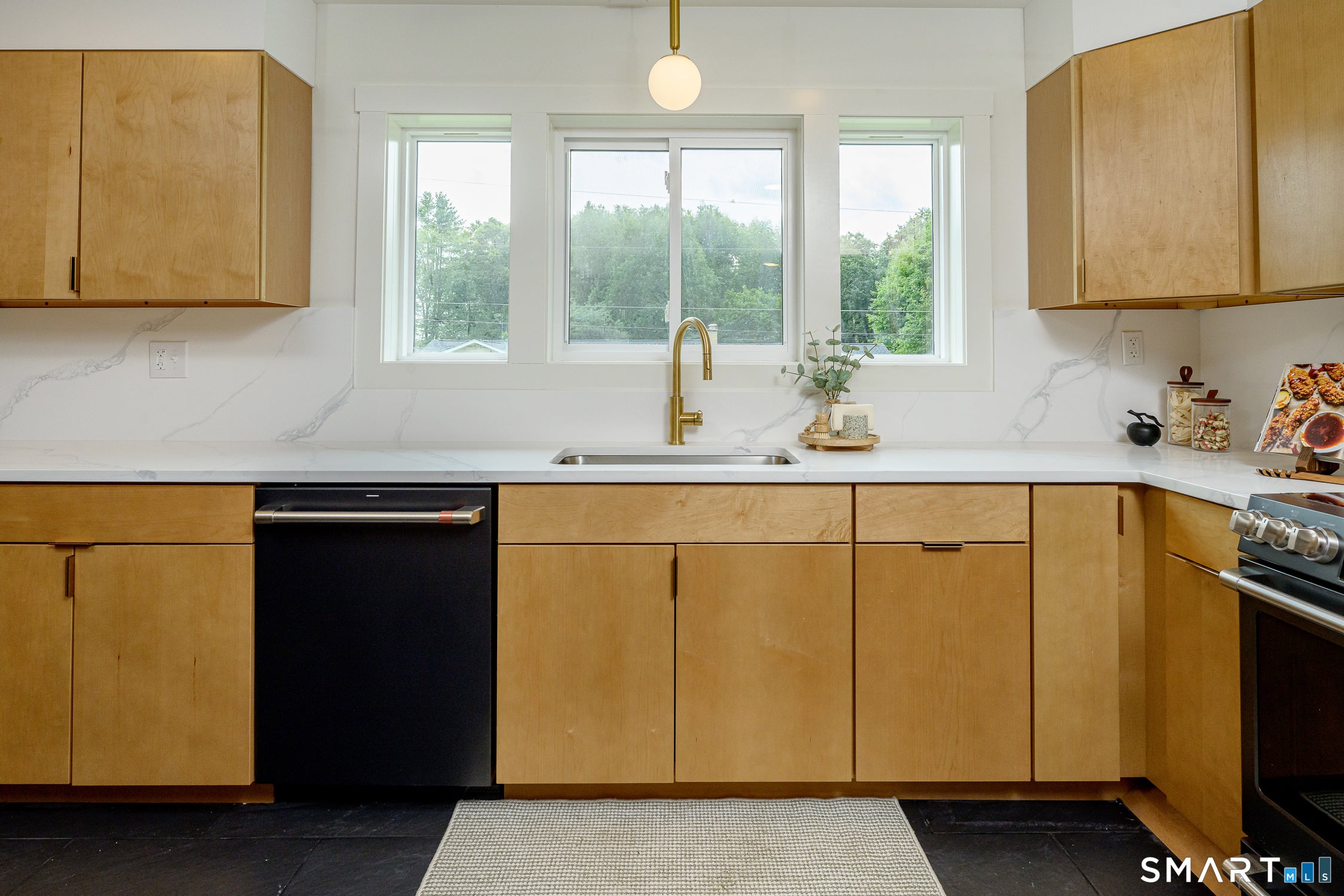 88 Grand View Terrace