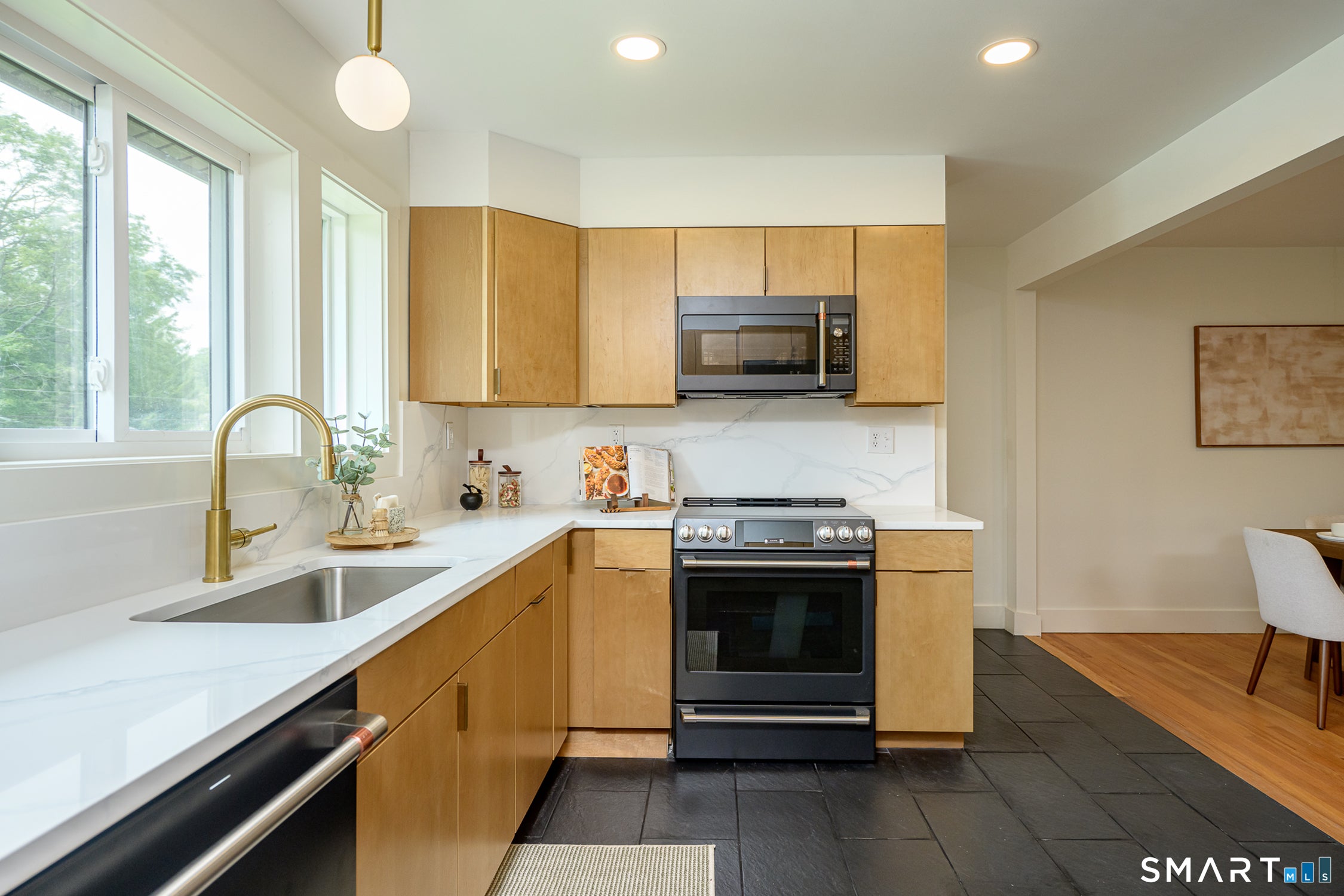 88 Grand View Terrace