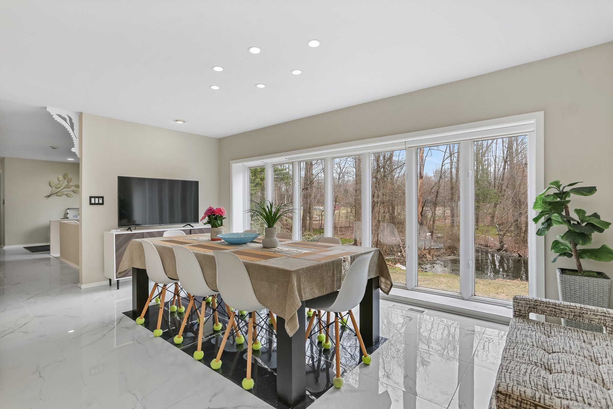 480 Riders Lane, Fairfield, Connecticut image 4