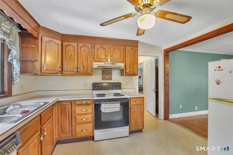 Tiny photo for 33 Horton Road, Manchester, CT 06042 (MLS # 24204913)