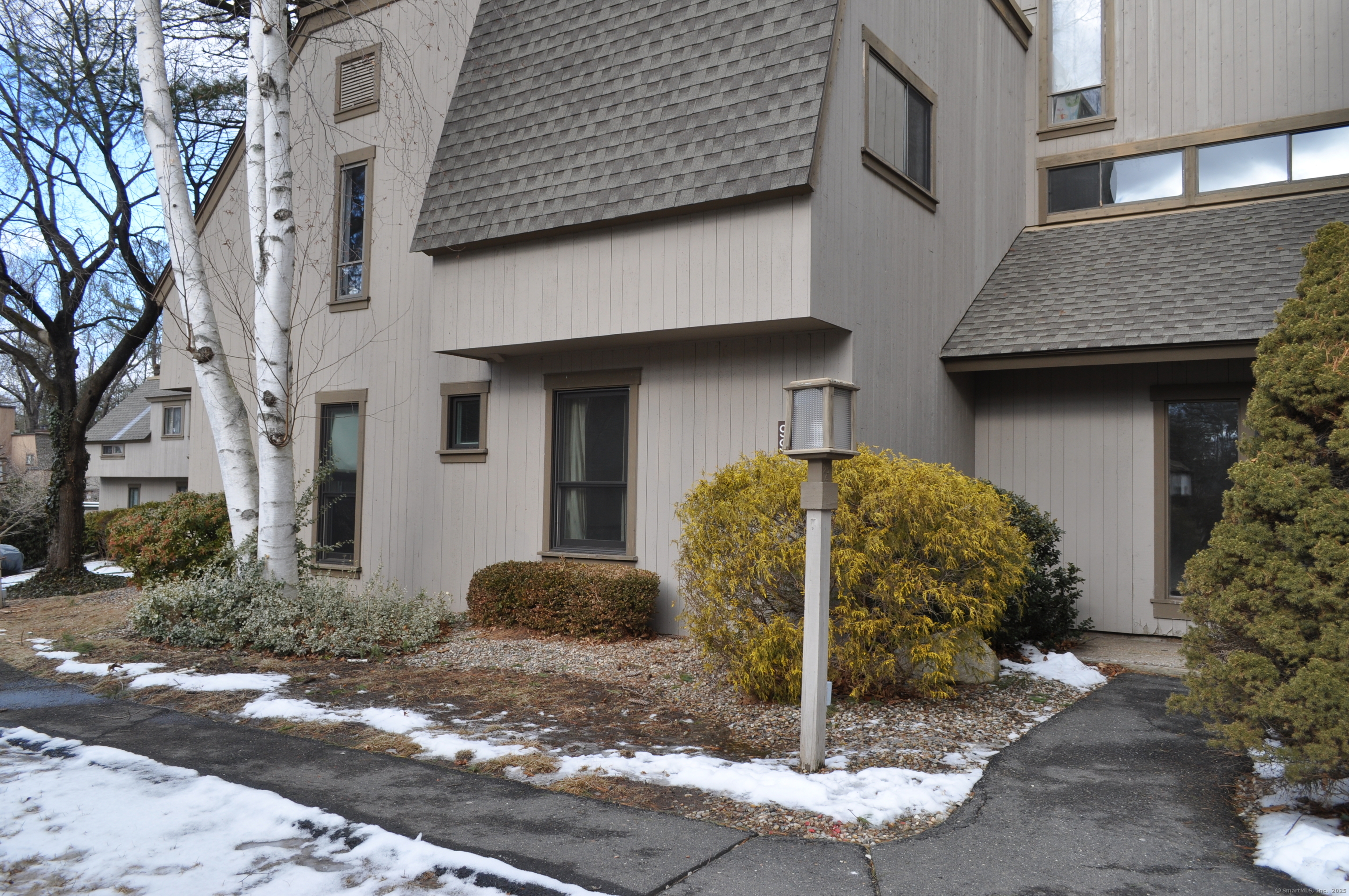 Photo 1 of Mallard Drive 93, Farmington, Connecticut, $199,900, Web #: 24072402