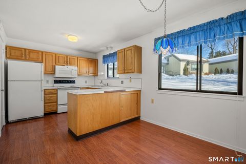 Tiny photo for 915 Heritage Village #A, Southbury, CT 06488 (MLS # 24148897)