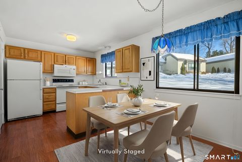 Tiny photo for 915 Heritage Village #A, Southbury, CT 06488 (MLS # 24148897)