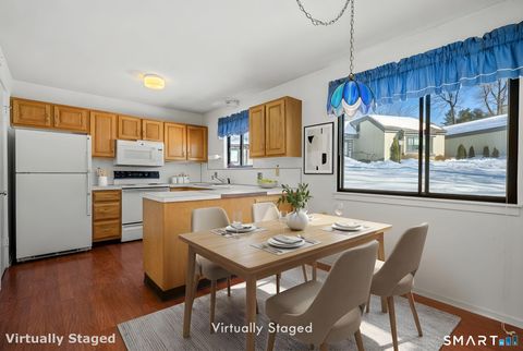 Tiny photo for 915 Heritage Village #A, Southbury, CT 06488 (MLS # 24148897)