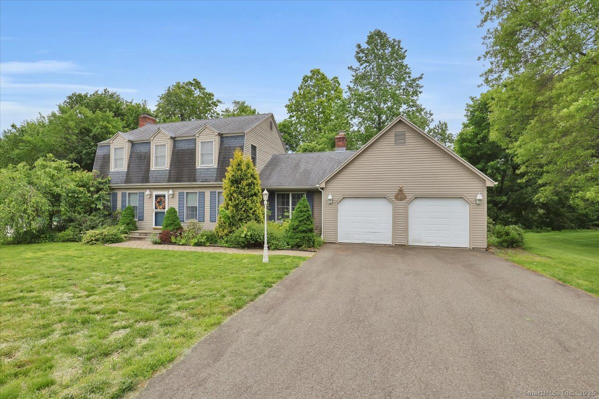 79 Carriage Drive, Meriden, Connecticut image 2