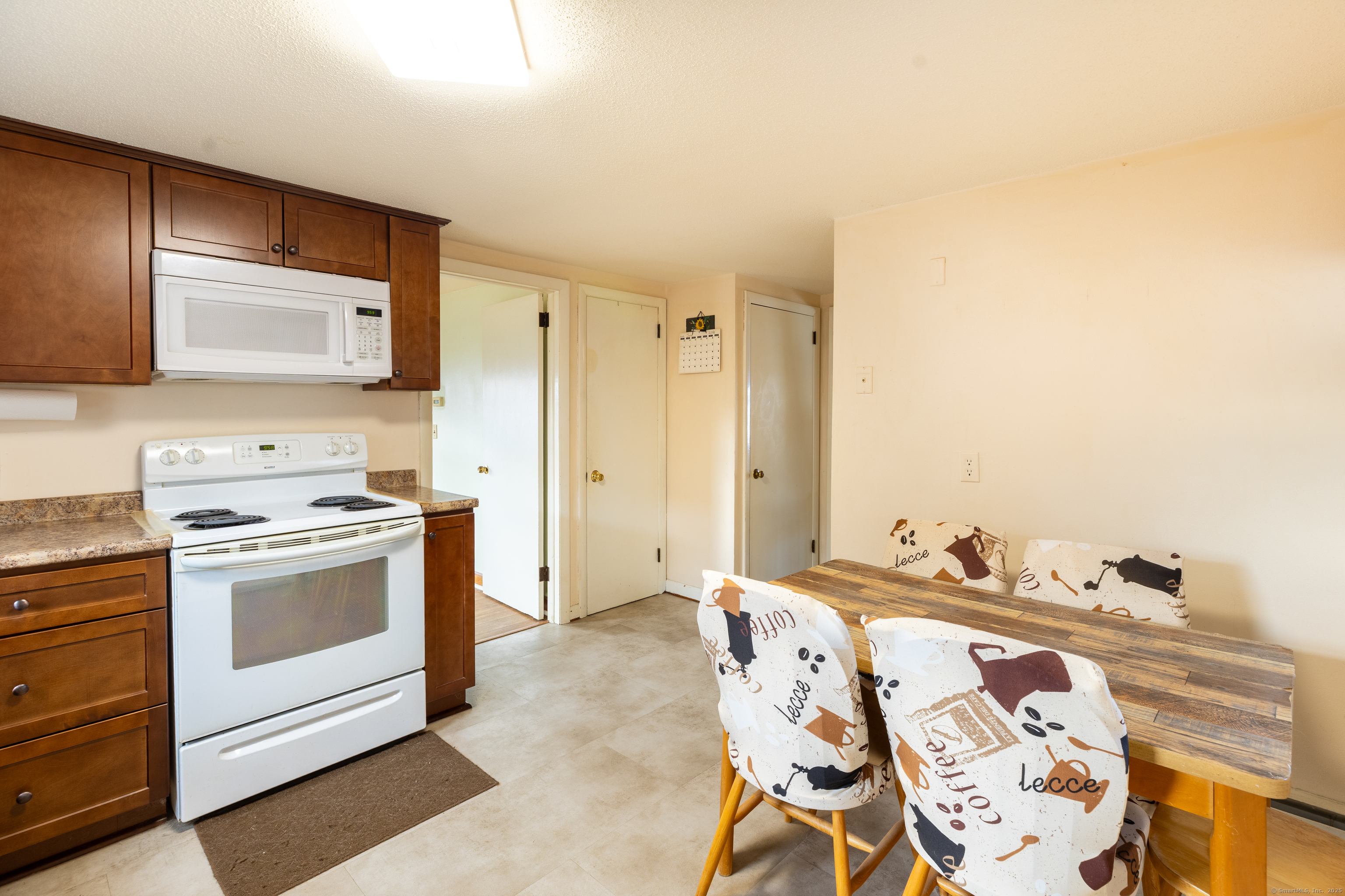 366 Hills Street, East Hartford, Connecticut image 7