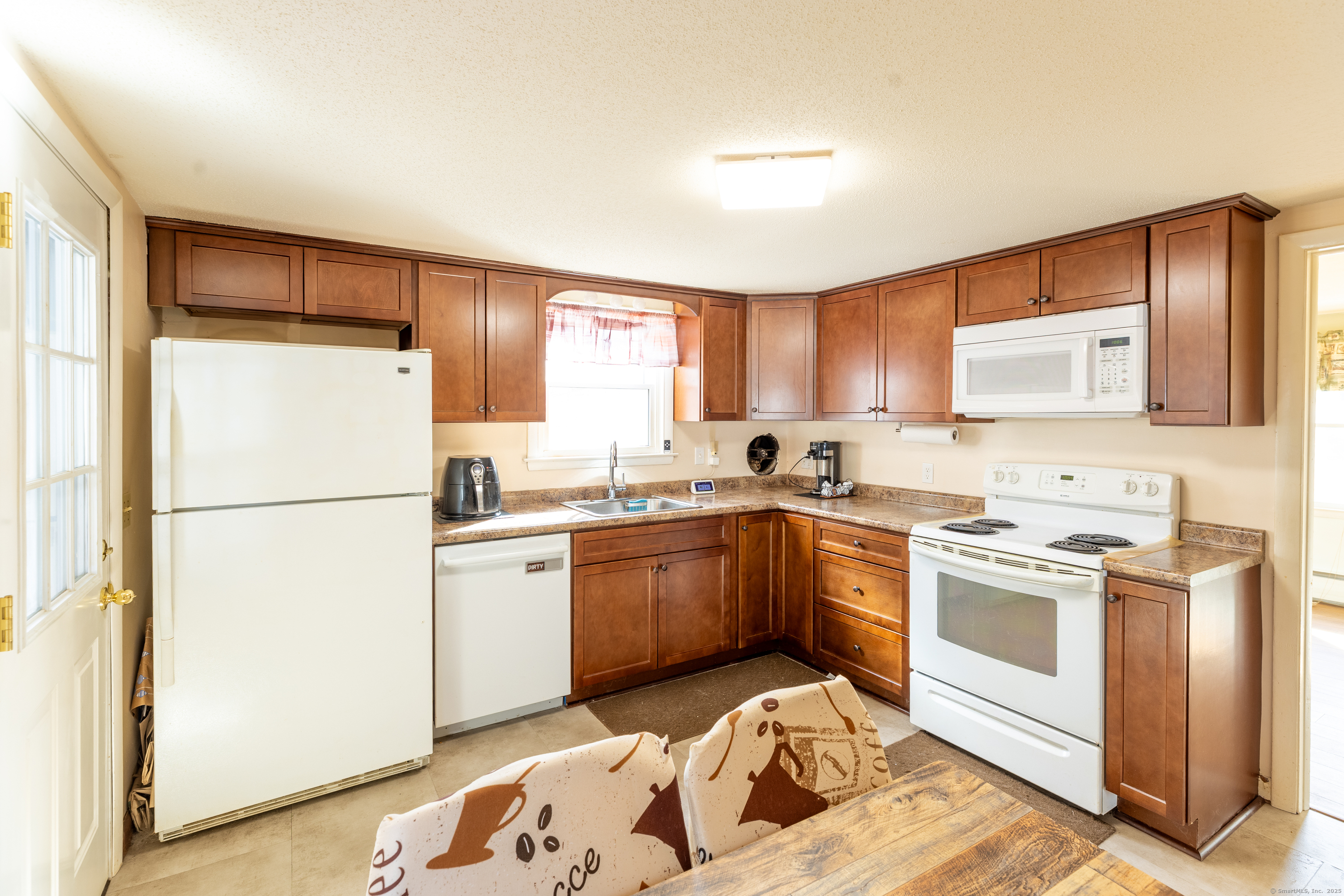 366 Hills Street, East Hartford, Connecticut image 8
