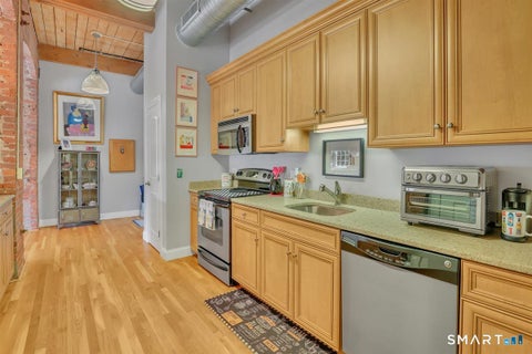 Tiny photo for 10 Main Street #211, Berlin, CT 06037 (MLS # 24204900)