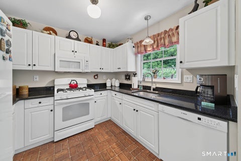 Tiny photo for 25 Hamden Hills Drive #64, Hamden, CT 06518 (MLS # 24186956)