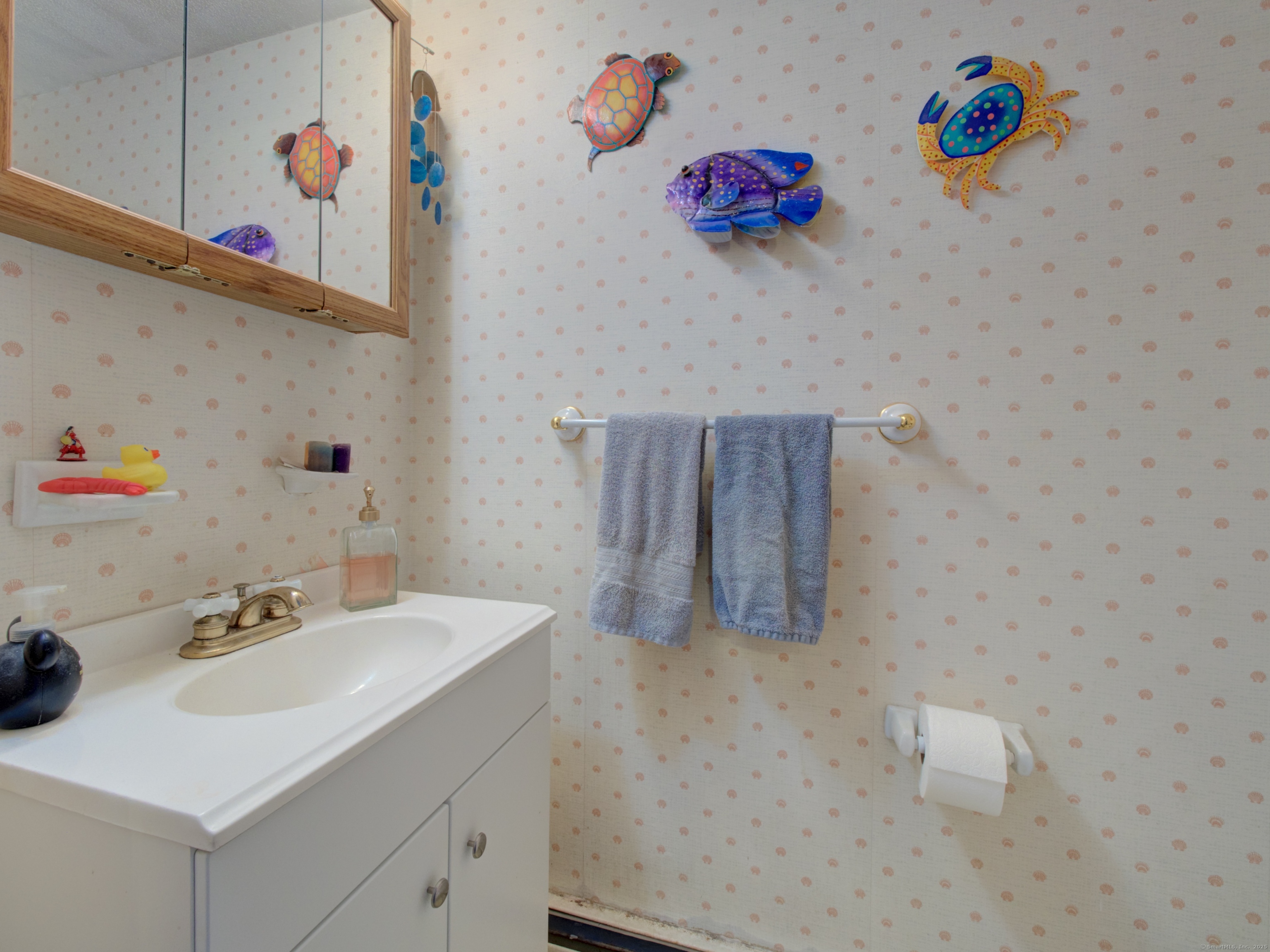 27 Allen Drive #APT A, Montville, Connecticut image 10