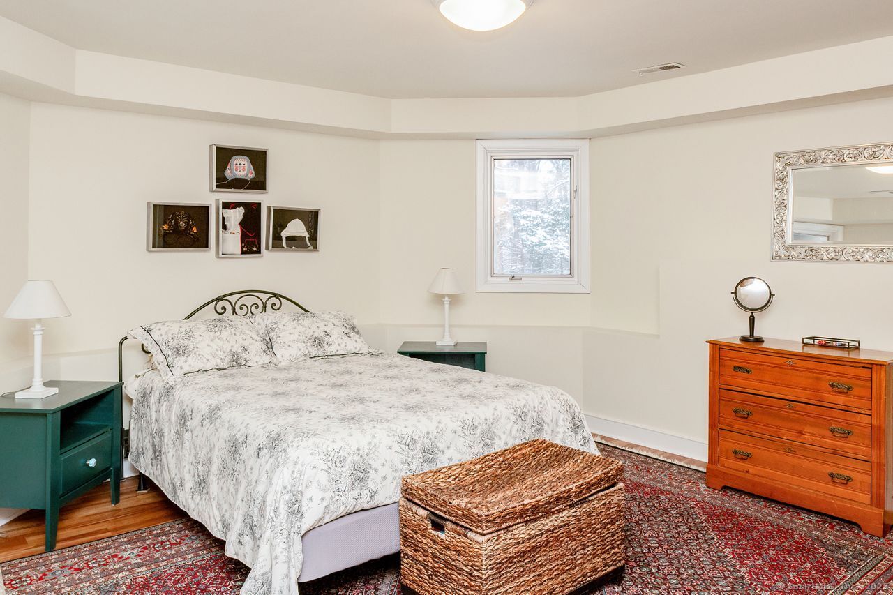 18 Chestnut Lane, Wallingford, Connecticut image 24