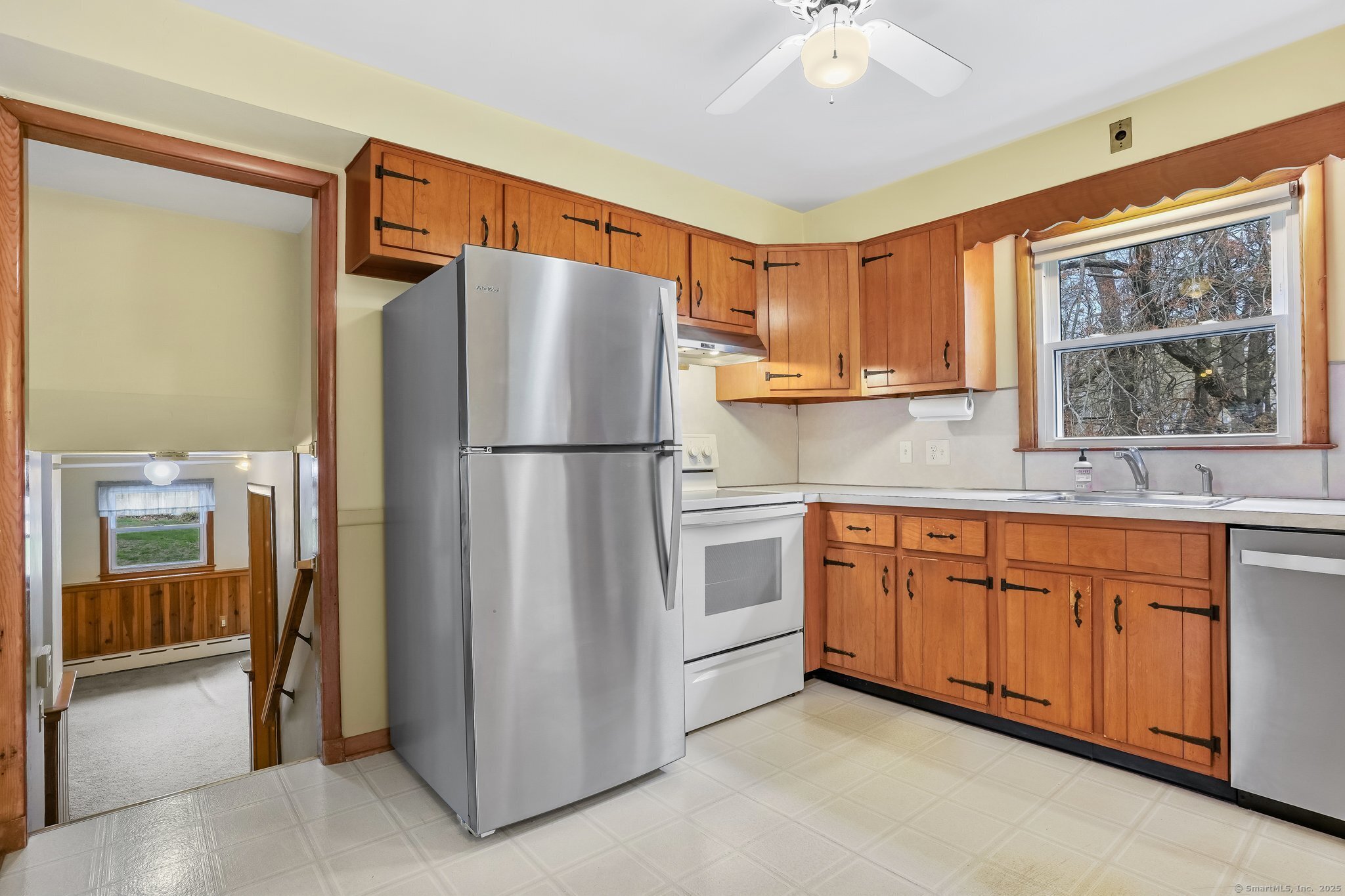 50 Poplar Street, Trumbull, Connecticut image 12