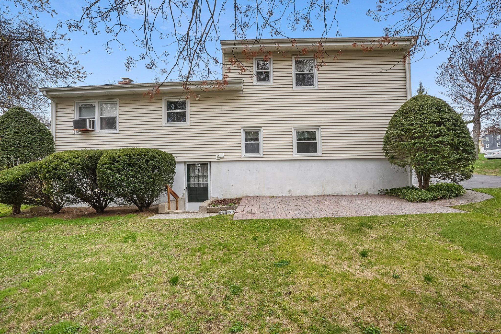 50 Poplar Street, Trumbull, Connecticut image 5