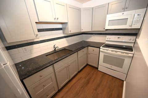 Tiny photo for 113 Union Street #APT Z, Deep River, CT 06417 (MLS # 24153309)