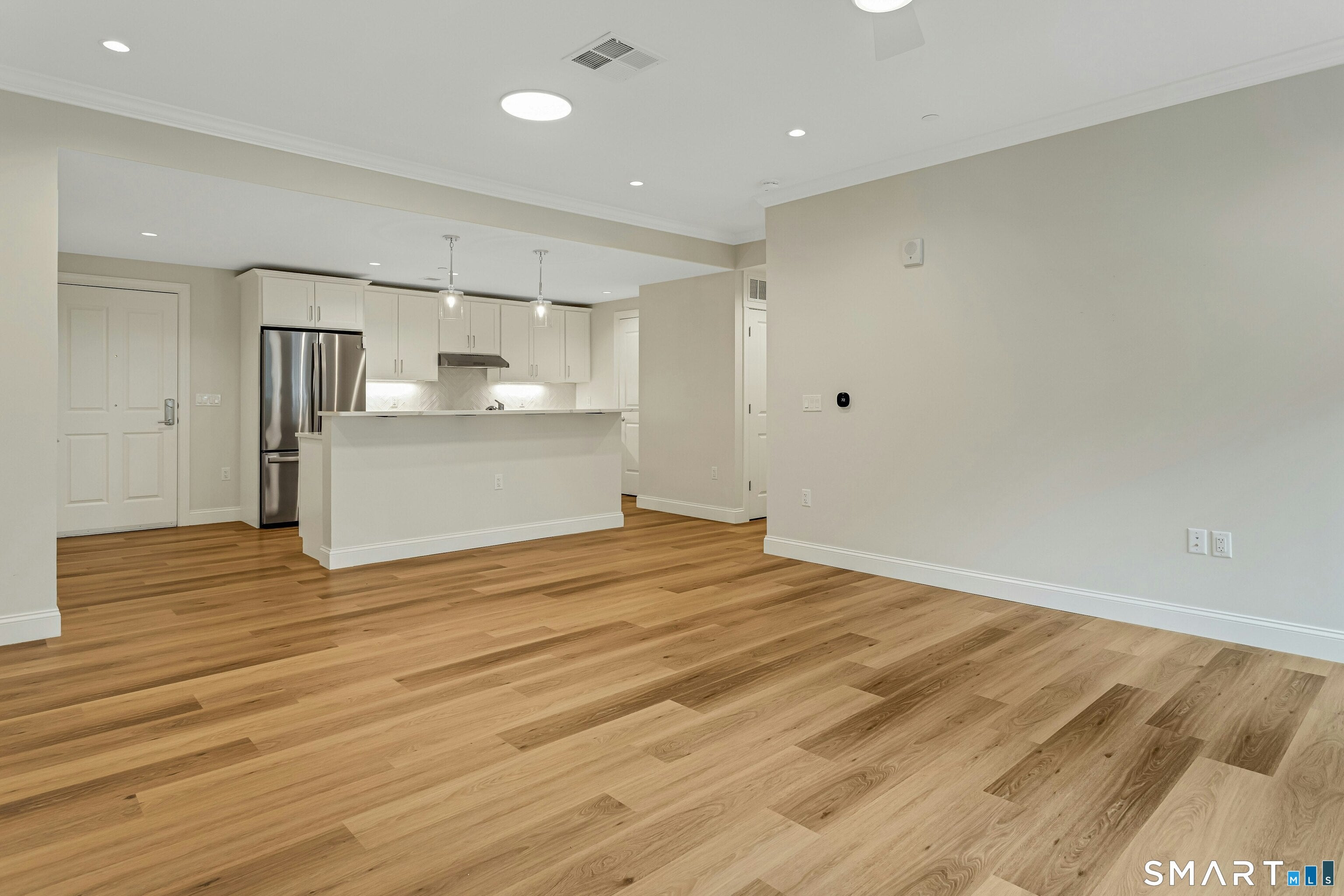 440 Heights Road 205