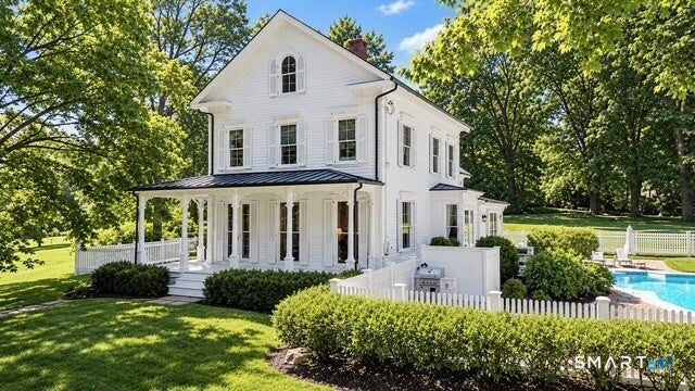 Photo of 999 Bronson Road, Fairfield, CT 06824 (MLS # 24209671)