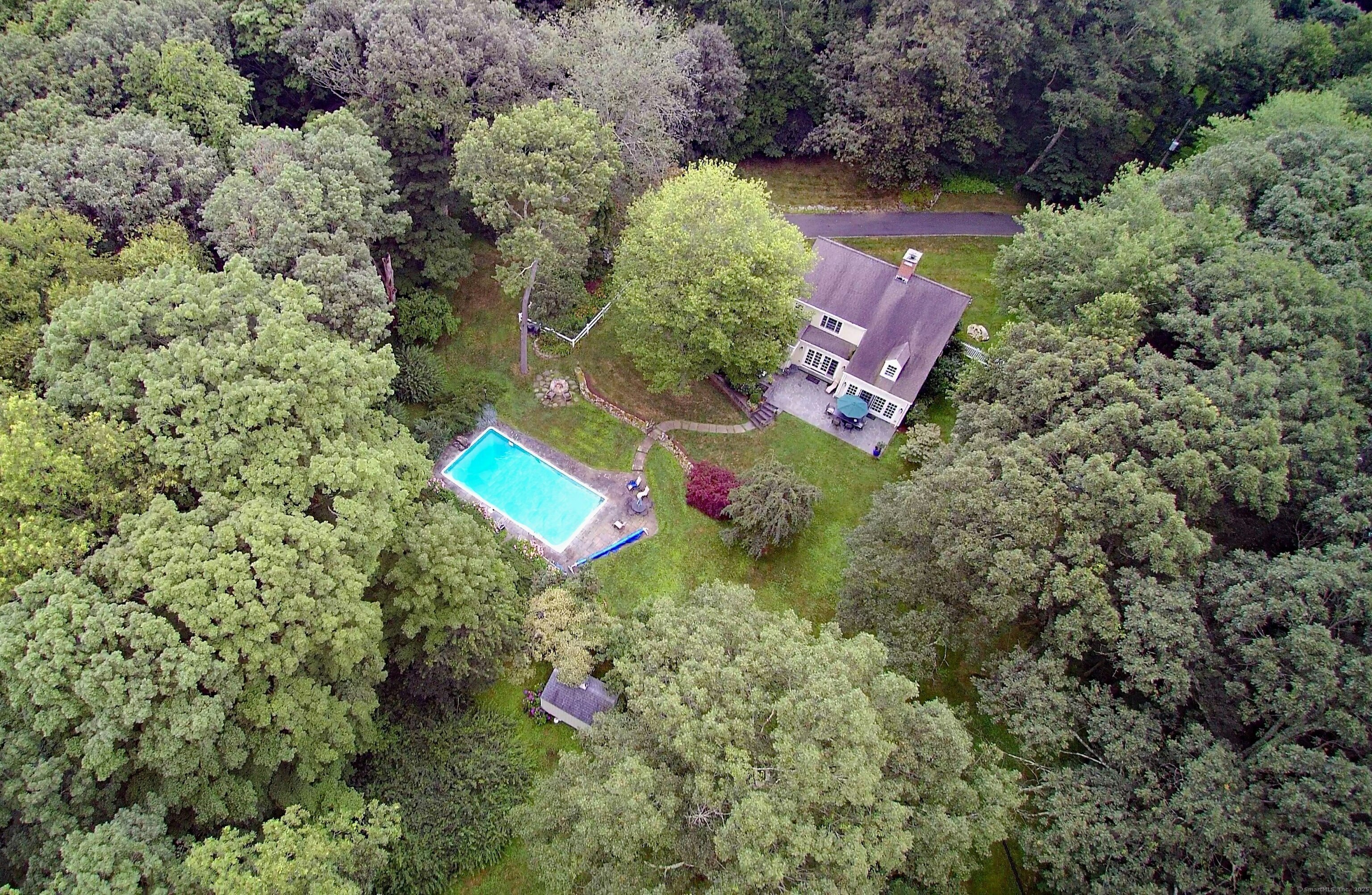 8 Strawberry Ridge Road