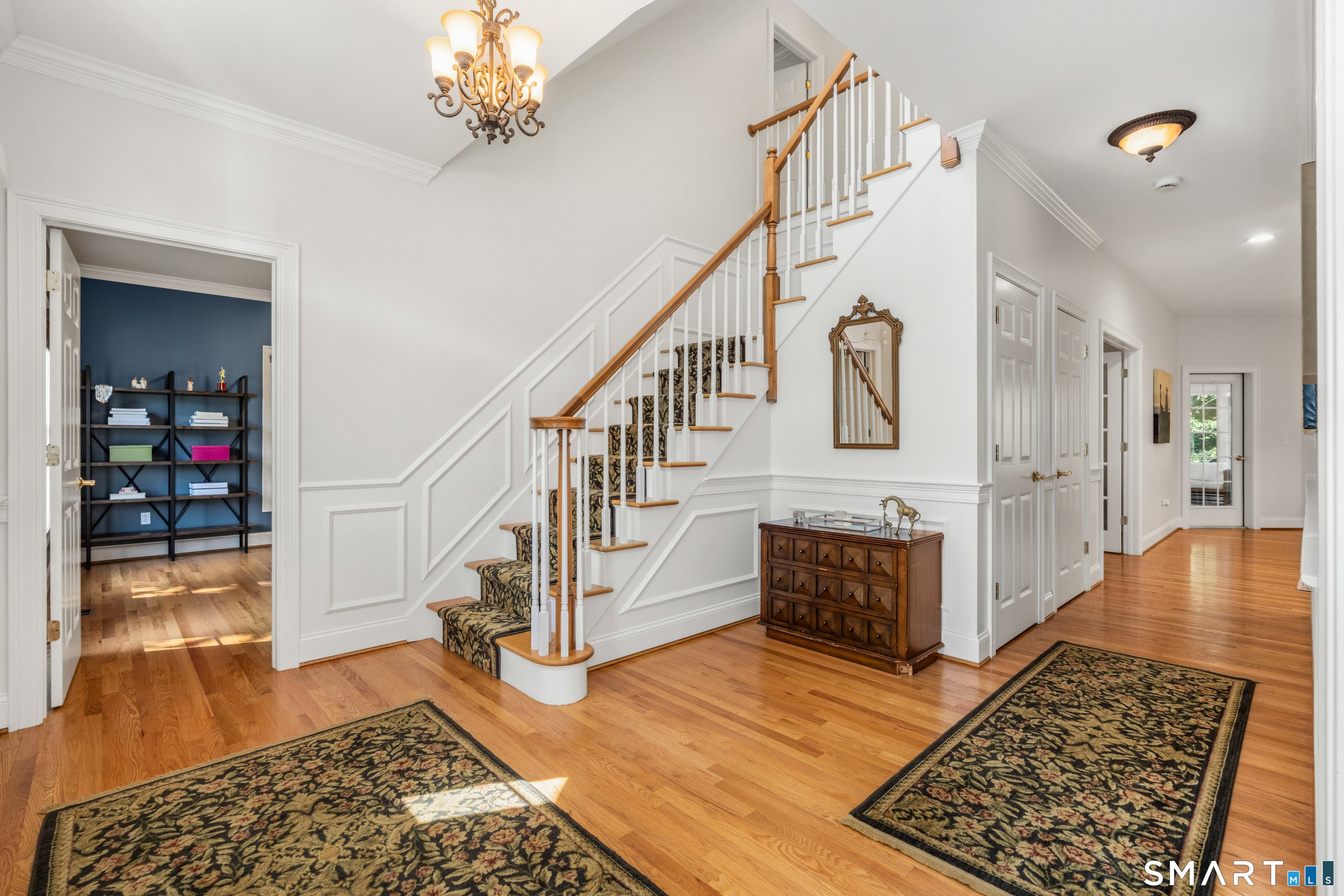 25 Hanover Fields Road