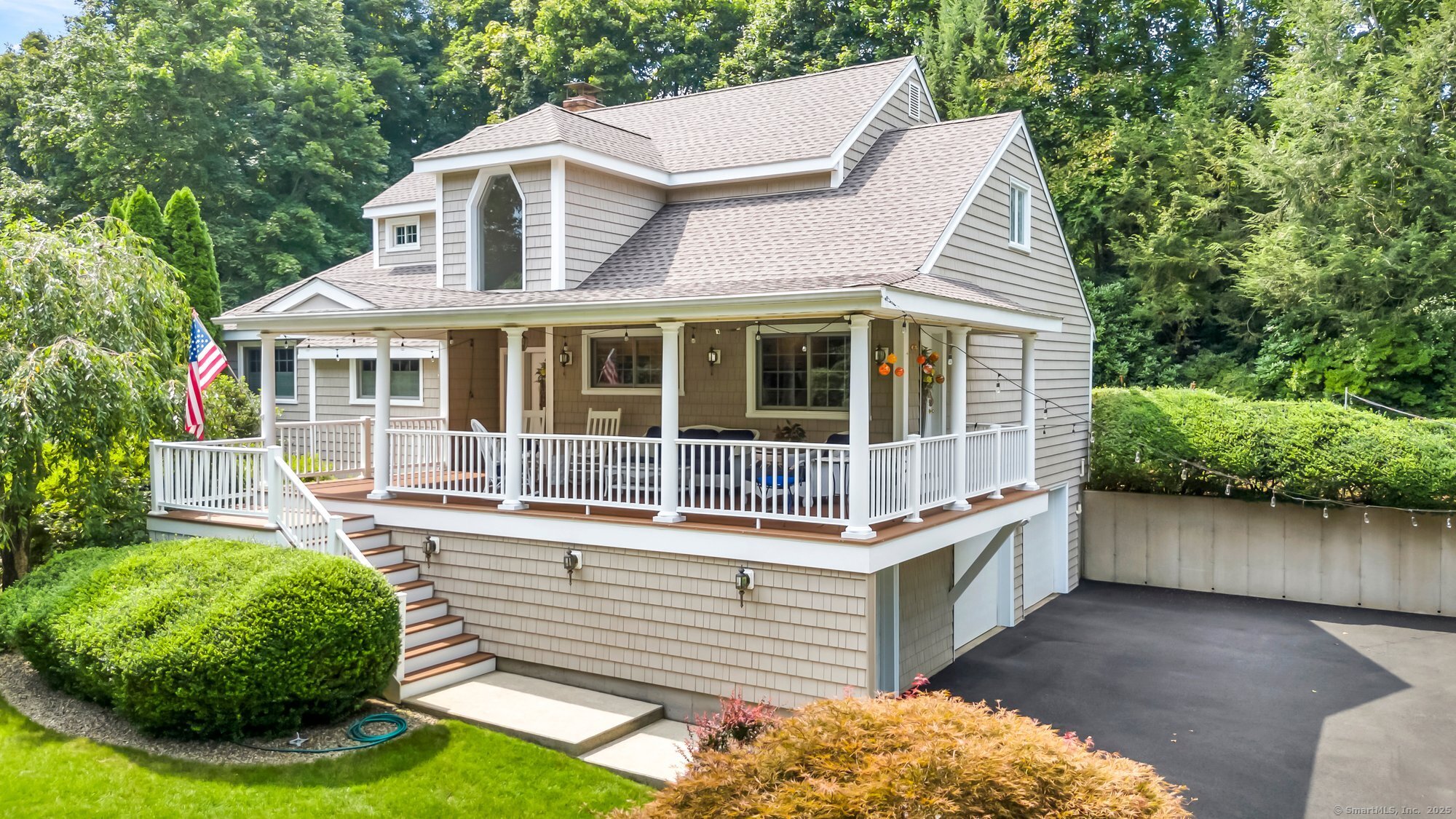 30 Hidden Place, Cheshire, Connecticut image 1