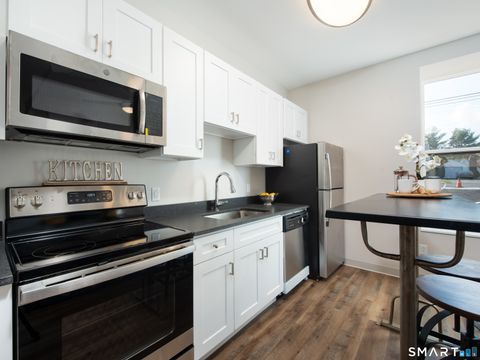 Tiny photo for 170 Ridge Road #407, Wethersfield, CT 06109 (MLS # 24171102)