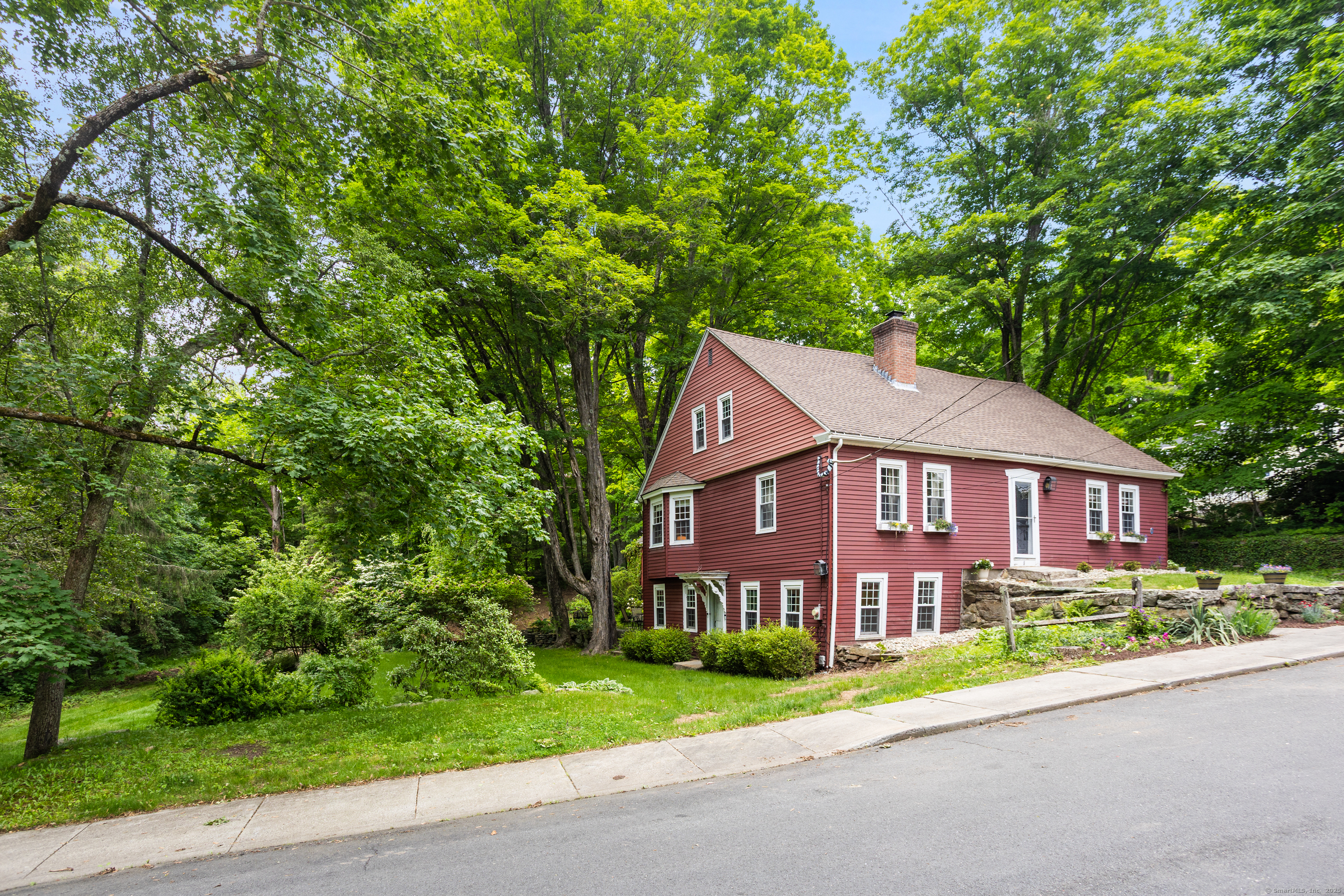8 Cider Mill Road