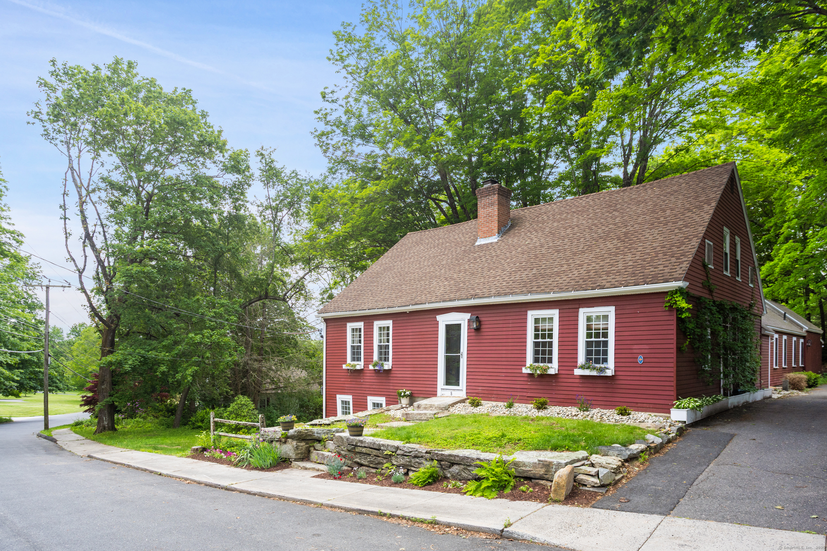 8 Cider Mill Road