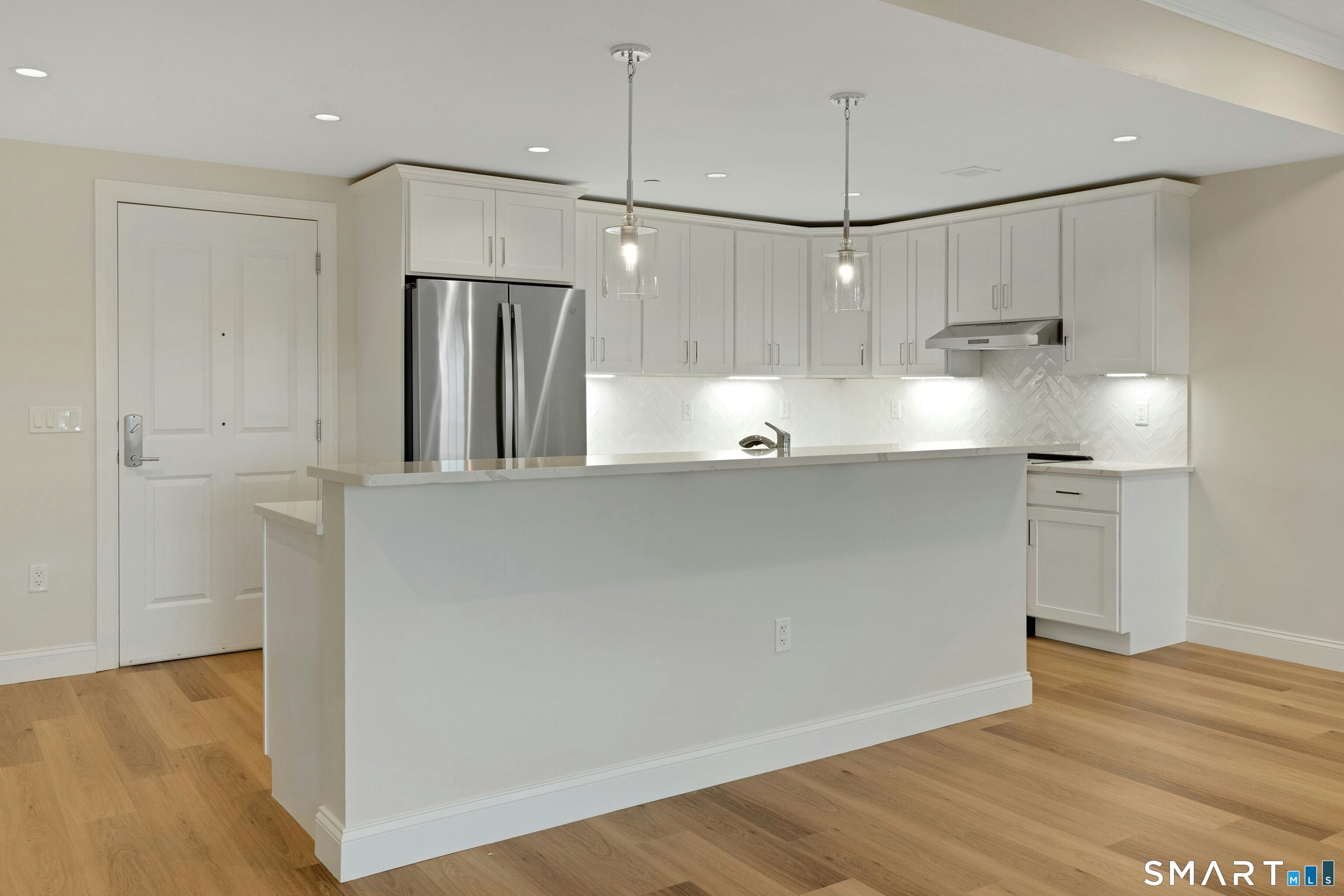 340 Heights Road 211