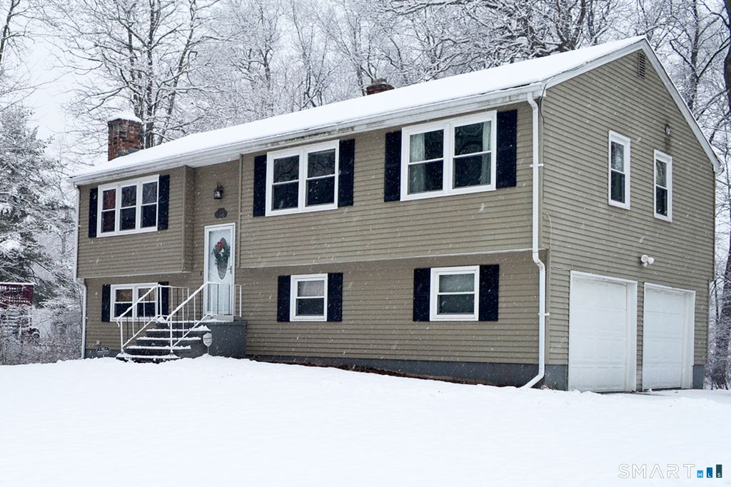 Photo of 238 Willowcrest Drive, Windsor, CT 06095 (MLS # 24149804)