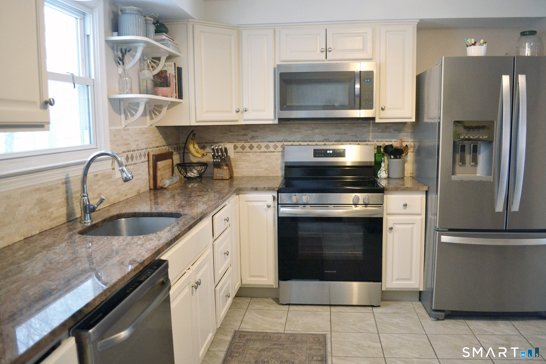 238 Willowcrest Drive