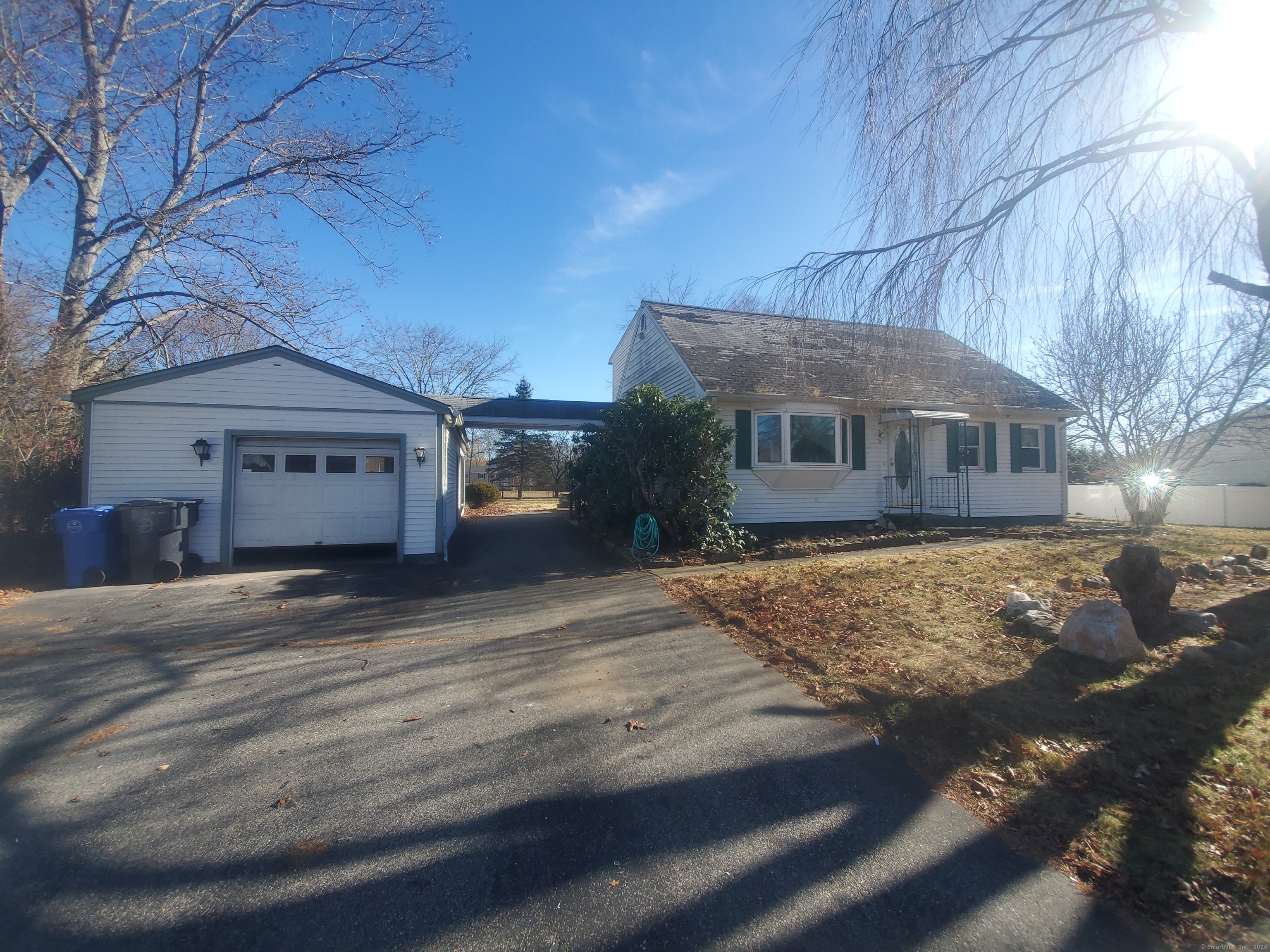 Property for Sale at 15 S Pine Street, Plainfield, Connecticut - Bedrooms: 4 
Bathrooms: 2 
Rooms: 6  - $199,999