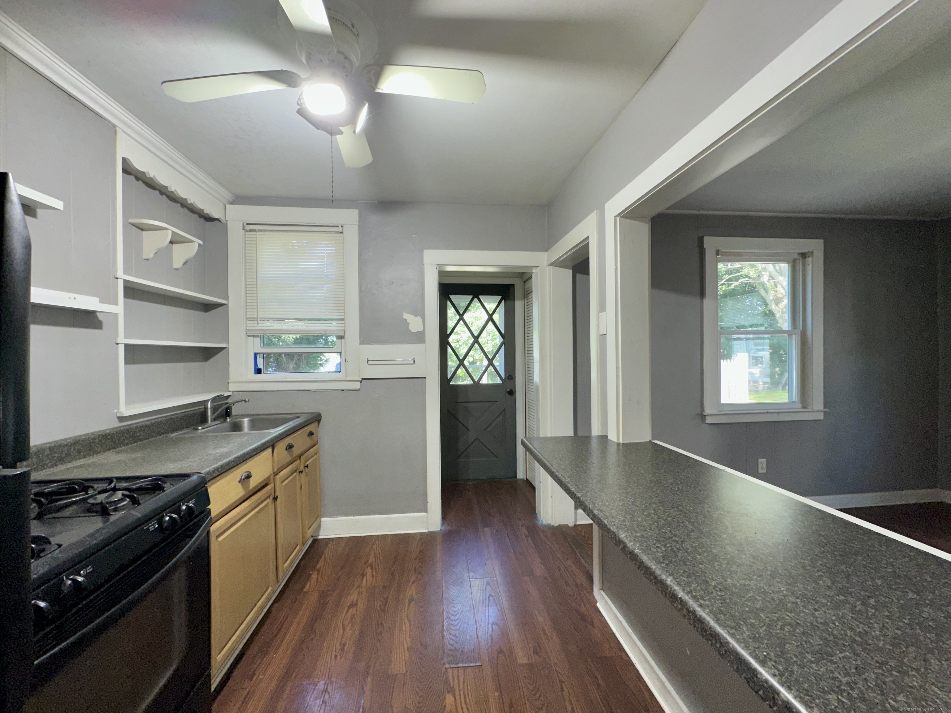 New London, Connecticut 06320, United States, 6 Bedrooms Bedrooms, ,2 BathroomsBathrooms,Residential,Coming Soon,151639