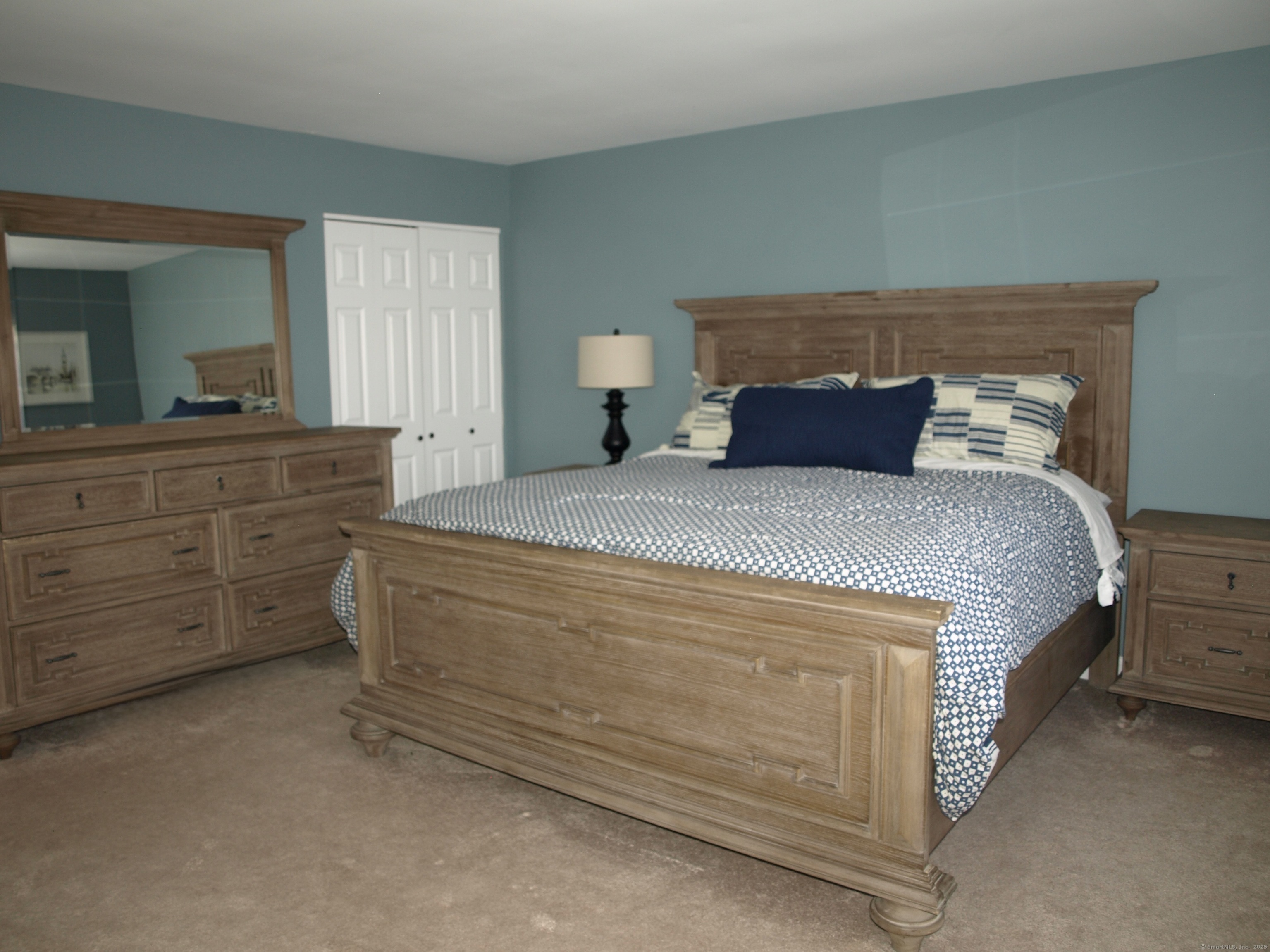 Stamford, Connecticut 06907, United States, 2 Bedrooms Bedrooms, ,2 BathroomsBathrooms,Residential,Active,92401