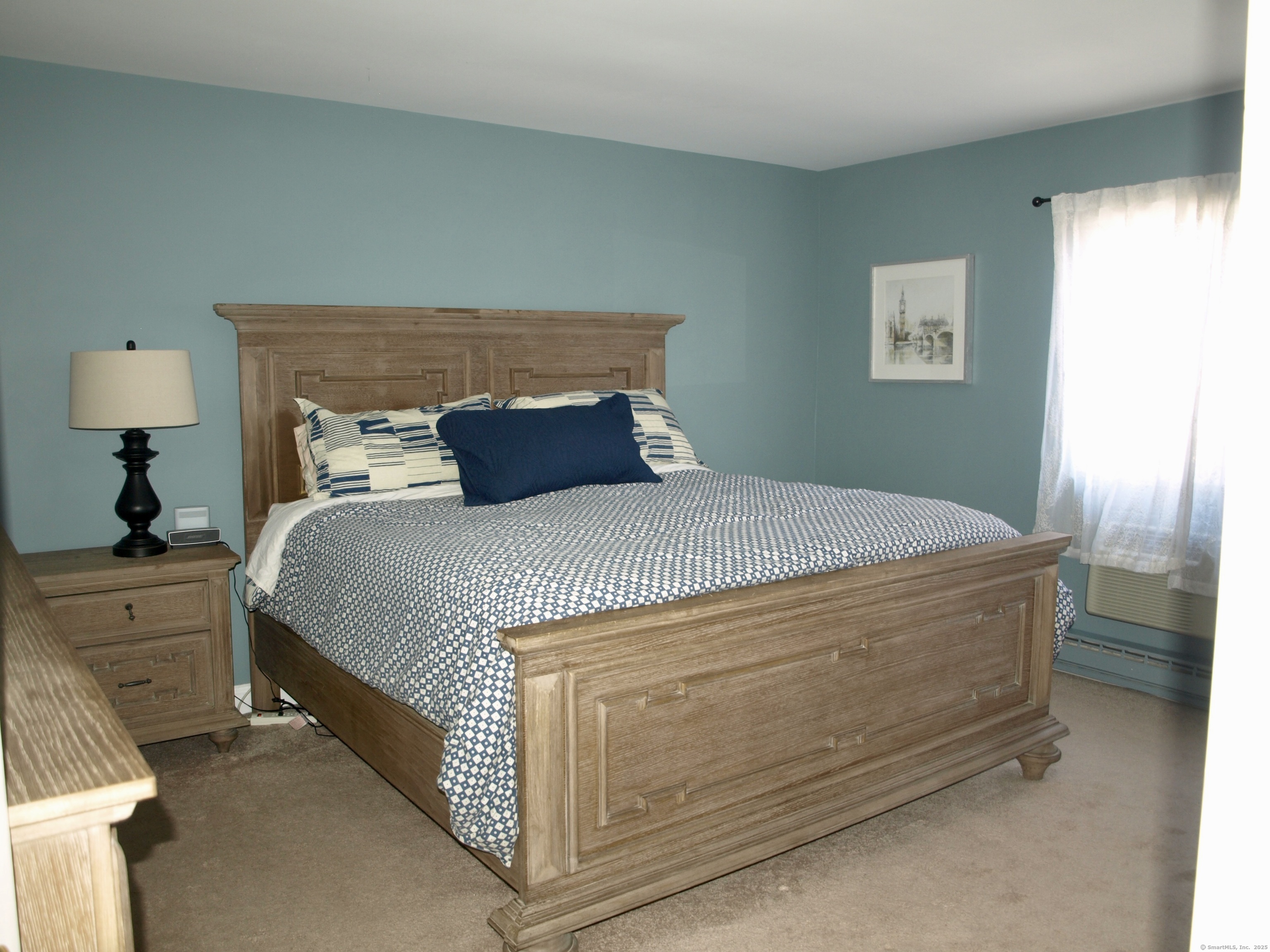 Stamford, Connecticut 06907, United States, 2 Bedrooms Bedrooms, ,2 BathroomsBathrooms,Residential,Active,92401