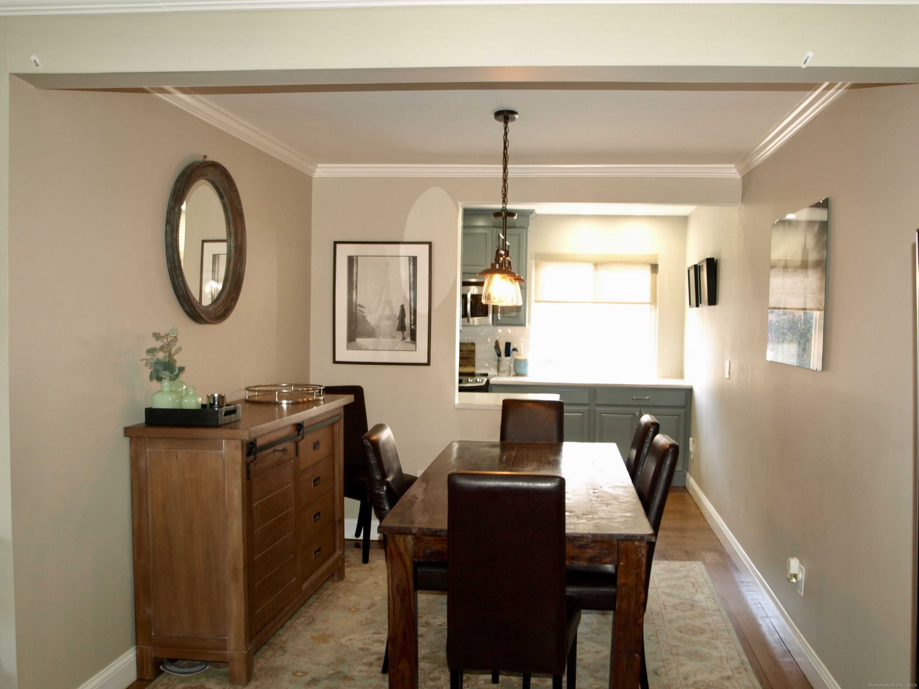 Stamford, Connecticut 06907, United States, 2 Bedrooms Bedrooms, ,2 BathroomsBathrooms,Residential,Active,92401