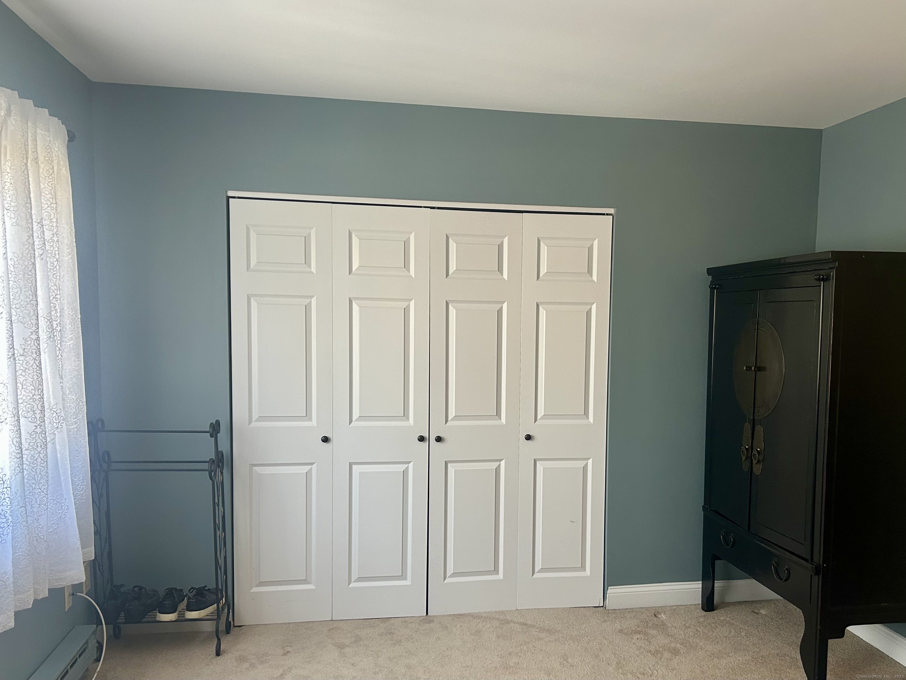 Stamford, Connecticut 06907, United States, 2 Bedrooms Bedrooms, ,2 BathroomsBathrooms,Residential,Active,92401