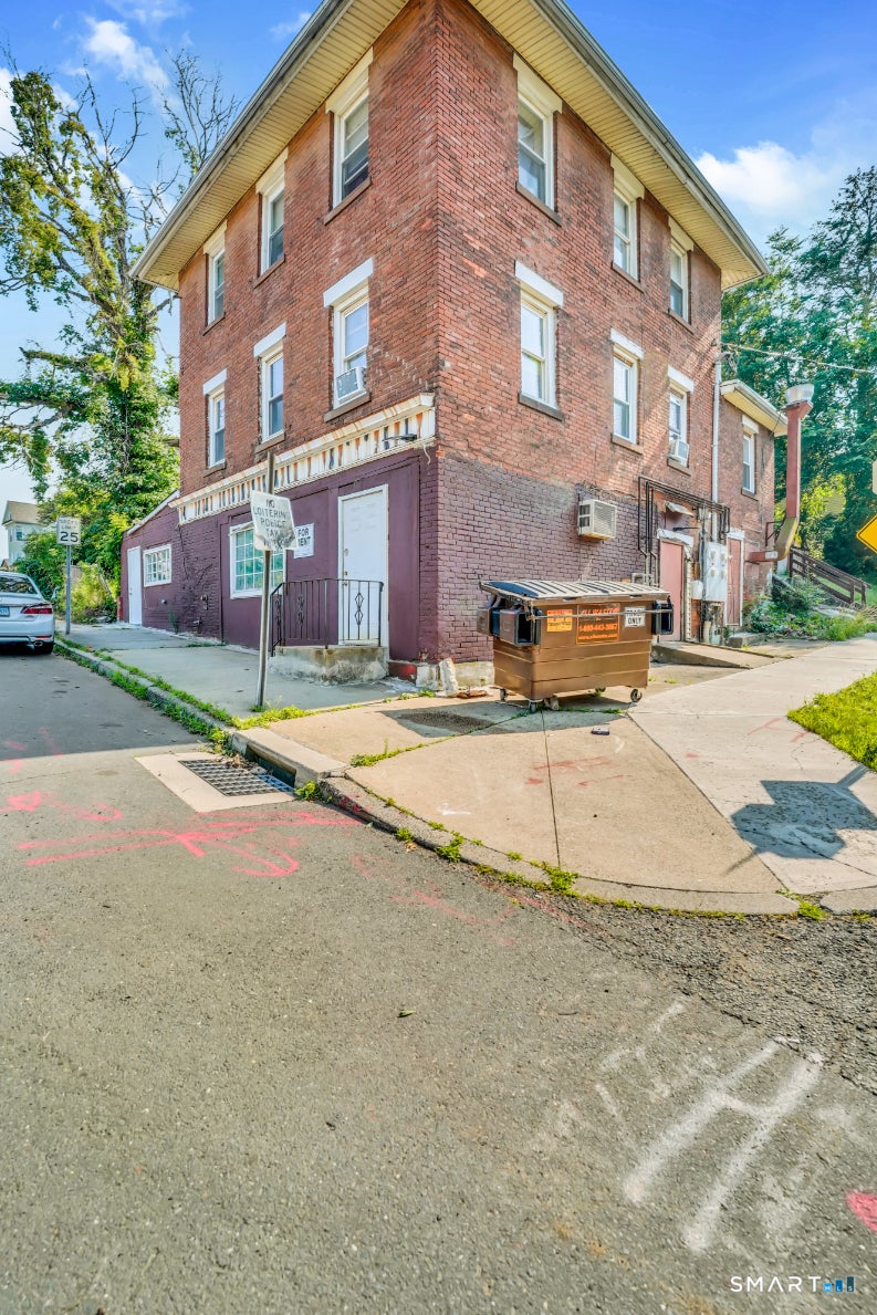 71 East Main Street